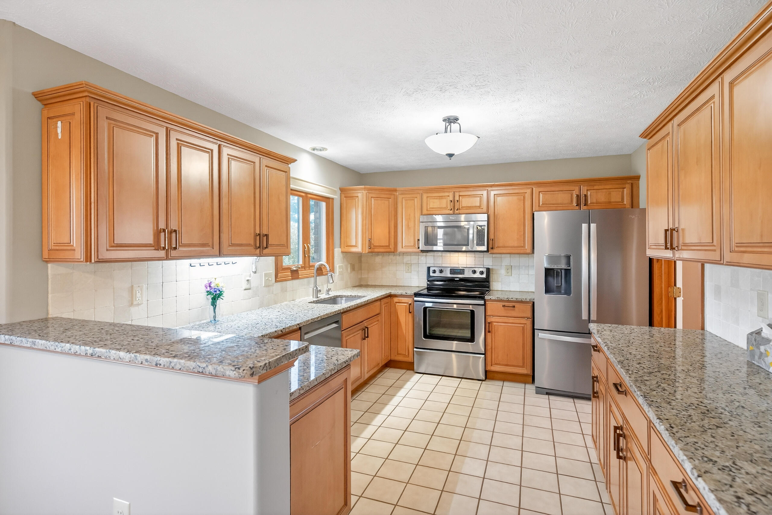 2591 Merrimont Drive, Troy, Ohio 45373