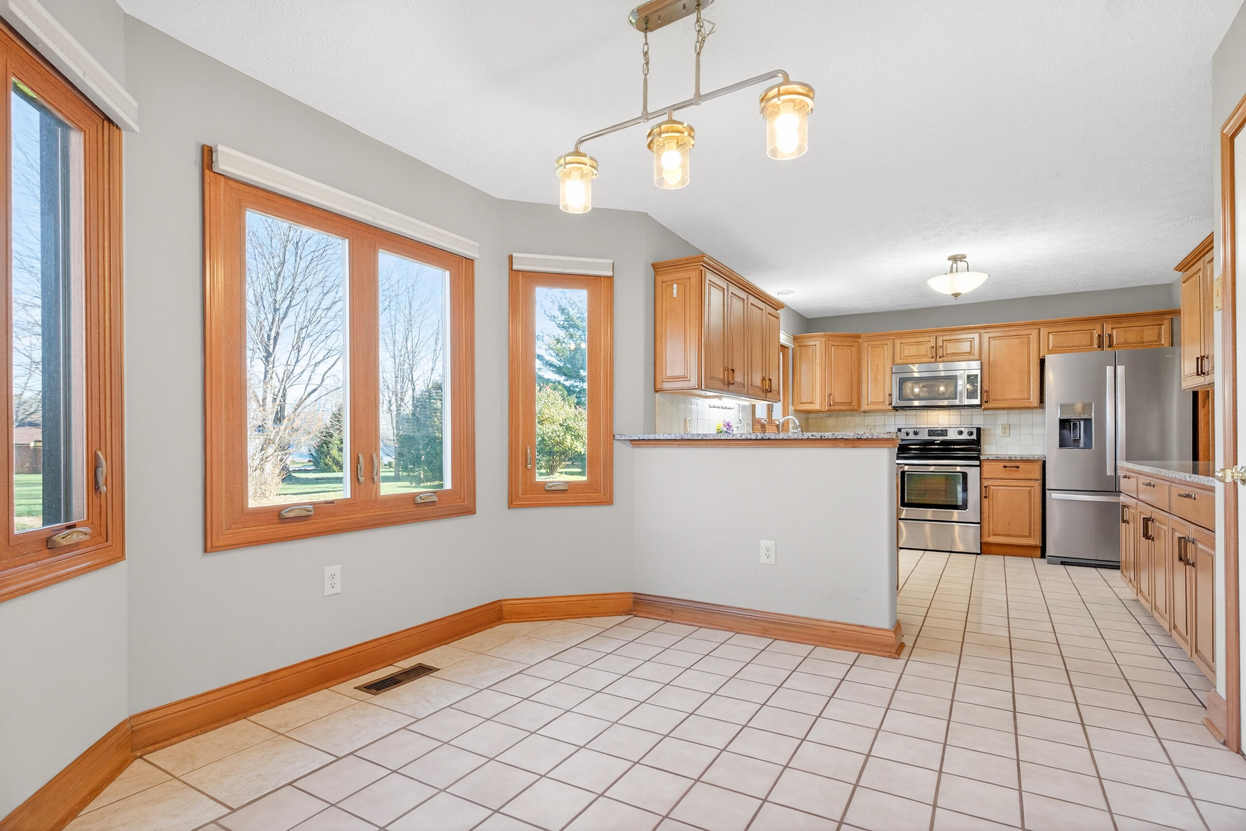 2591 Merrimont Drive, Troy, Ohio 45373