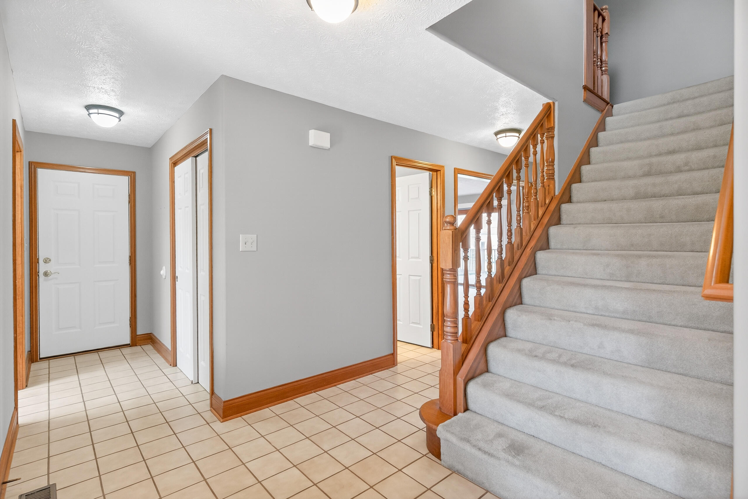 2591 Merrimont Drive, Troy, Ohio 45373