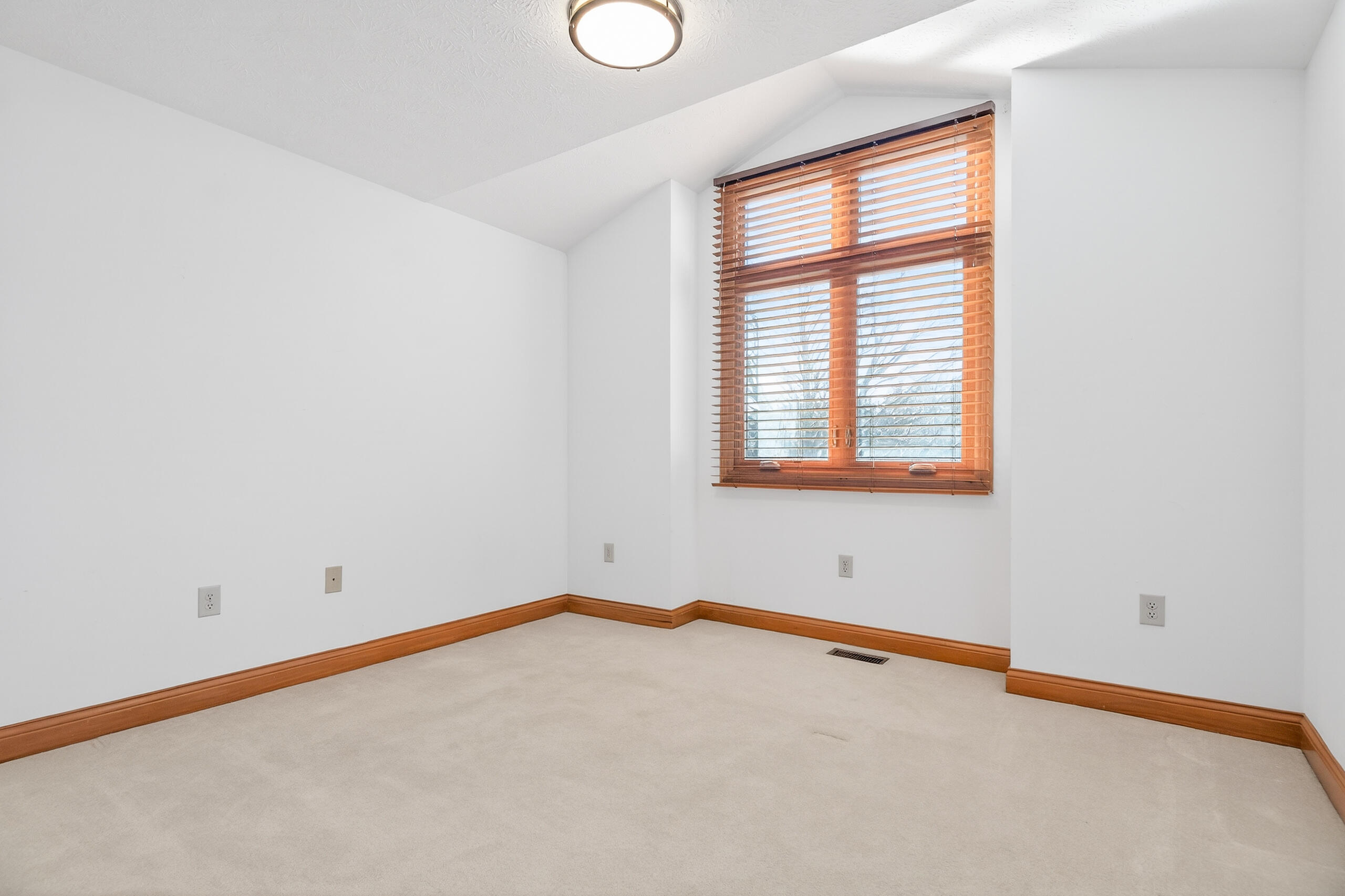 2591 Merrimont Drive, Troy, Ohio 45373