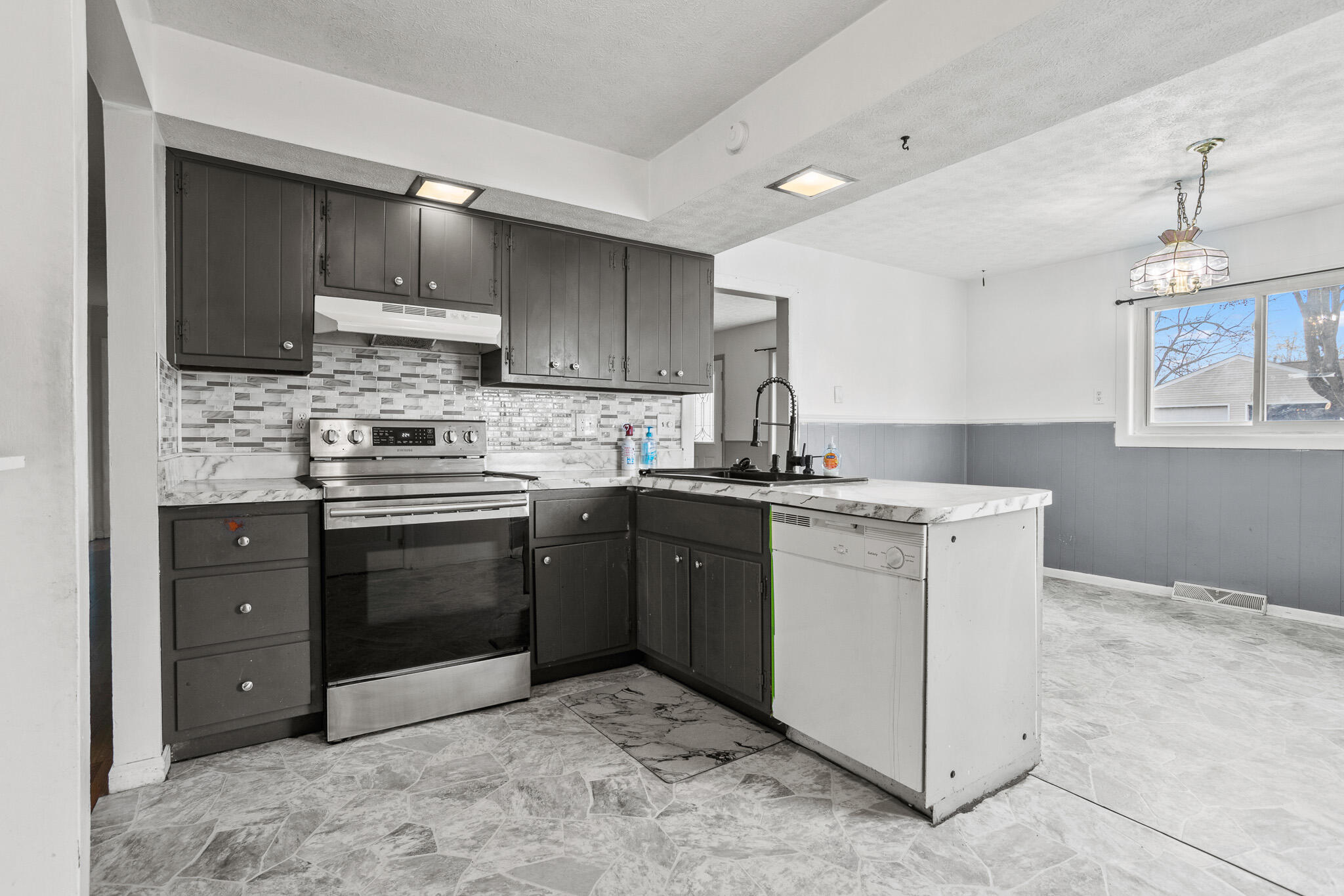 106 Grosbeck Street, Vandalia, Ohio 45377