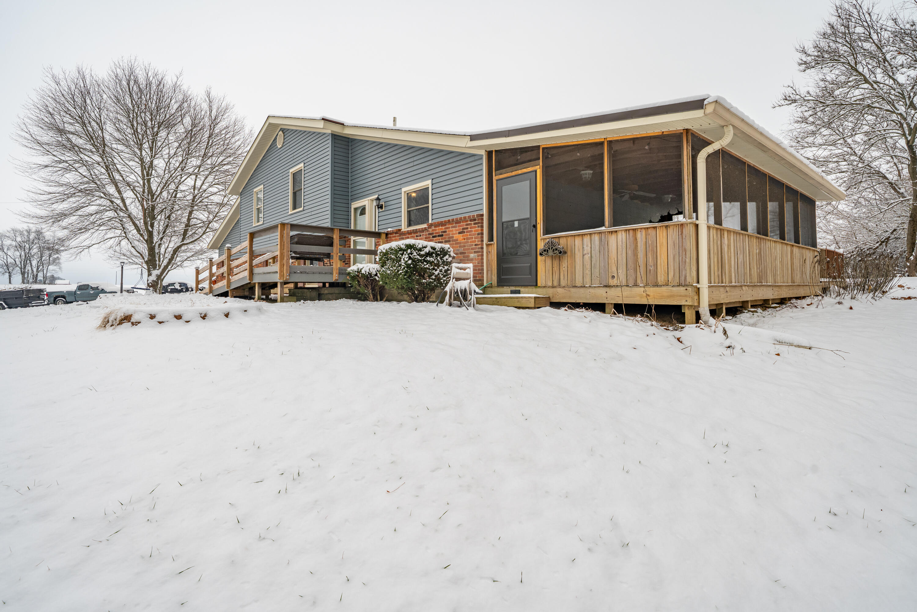 9901 Ballentine Pike, New Carlisle, Ohio 45344