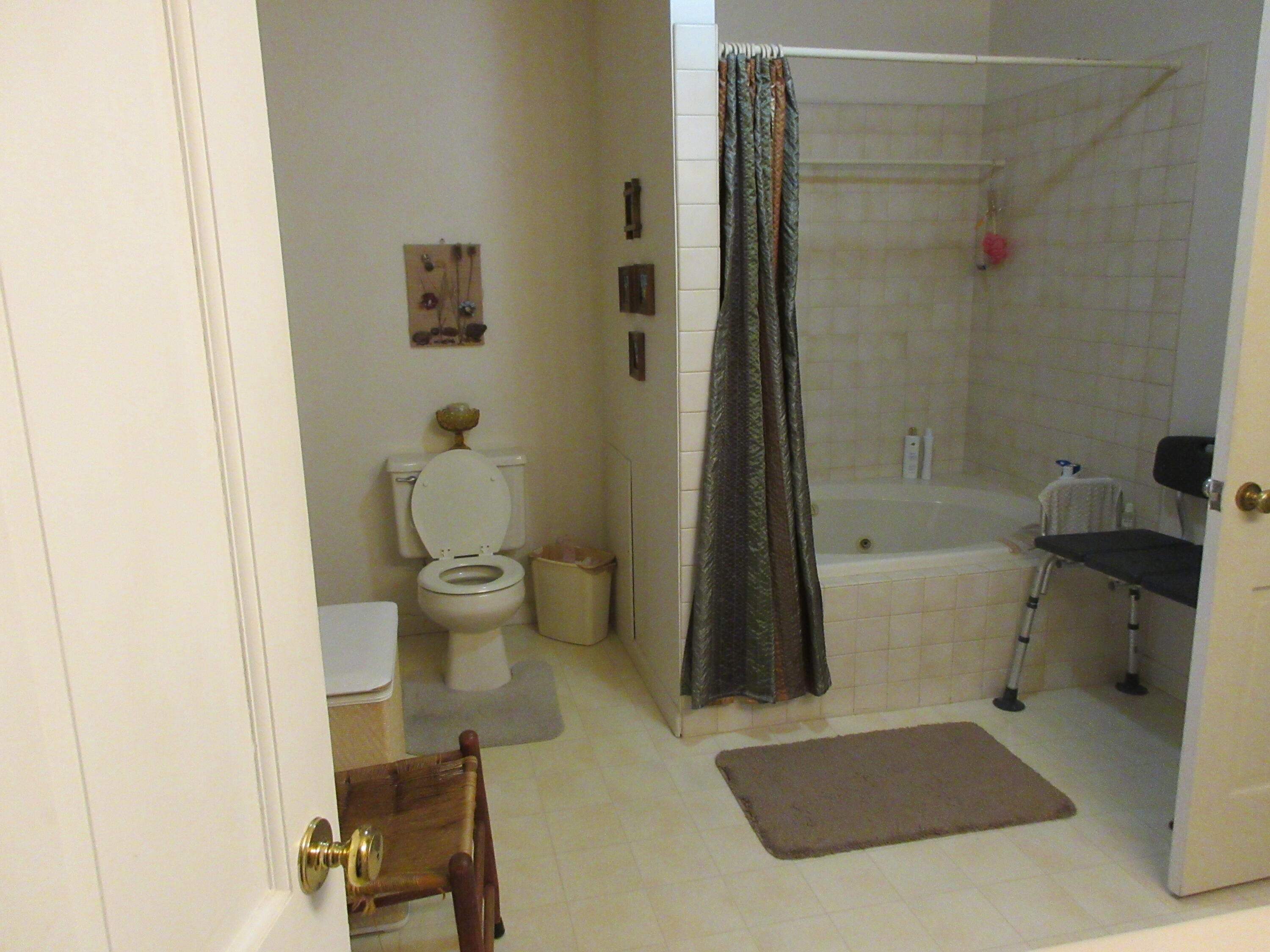 1319 Stratford Drive, Piqua, Ohio 45356