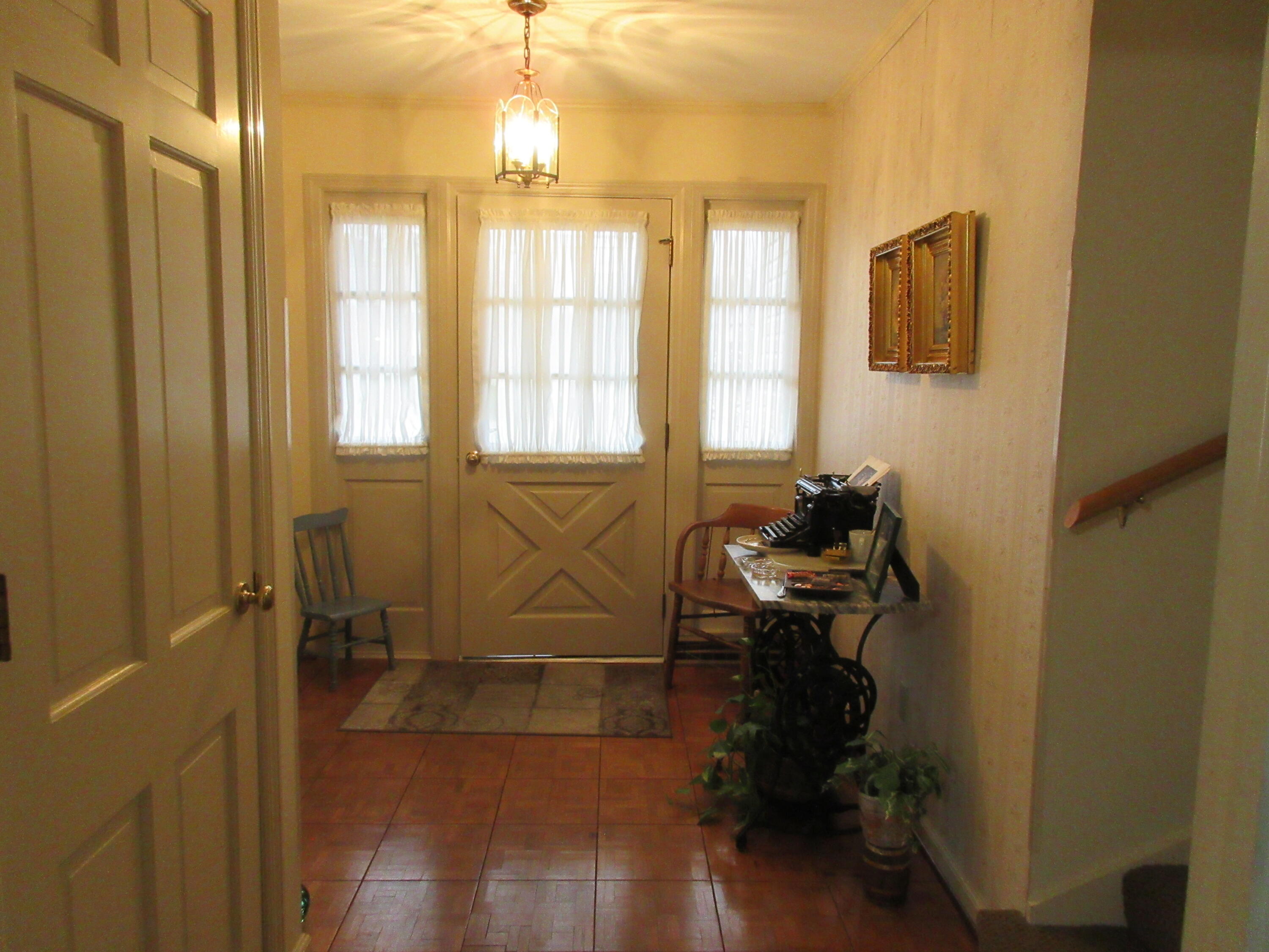 1319 Stratford Drive, Piqua, Ohio 45356