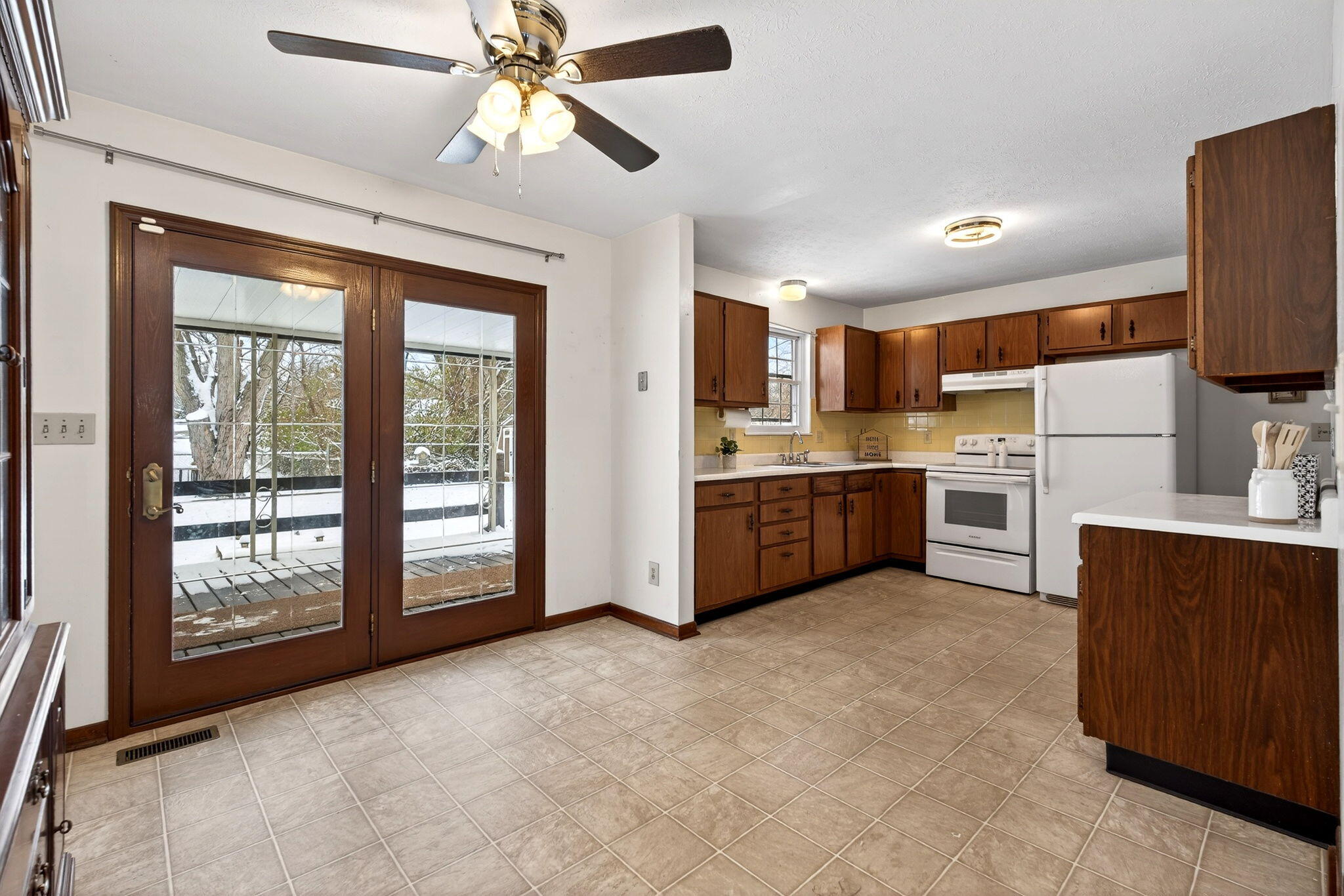 6861 Joseph Drive, Enon, Ohio 45323