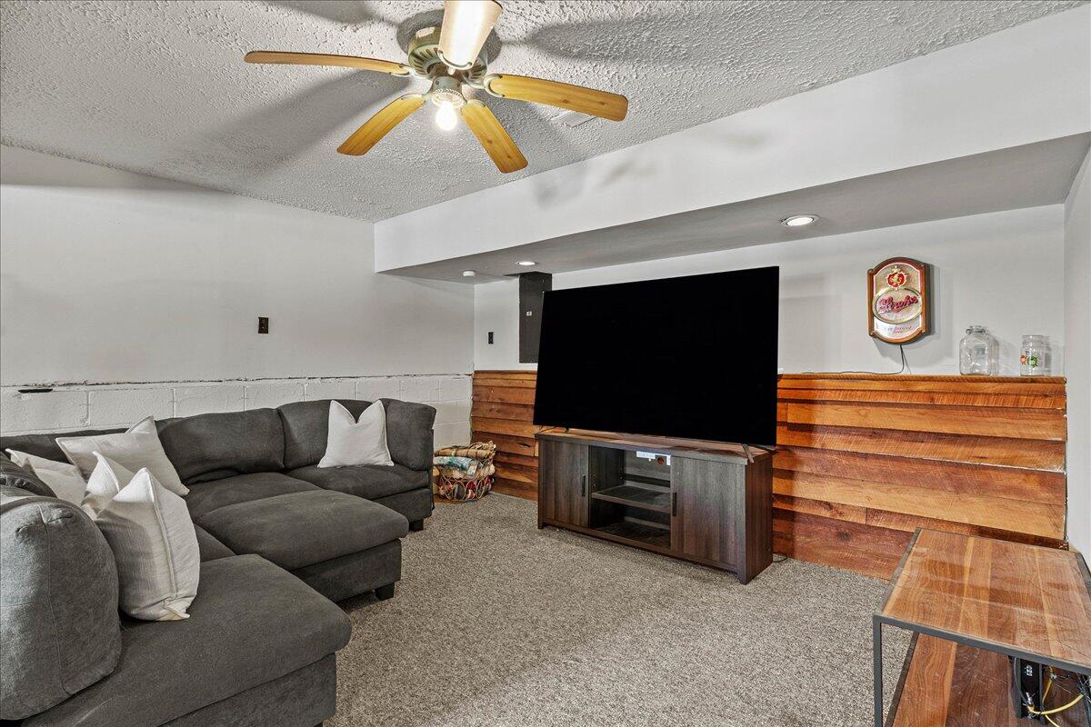 3724 County Road 11, Bellefontaine, Ohio 43311