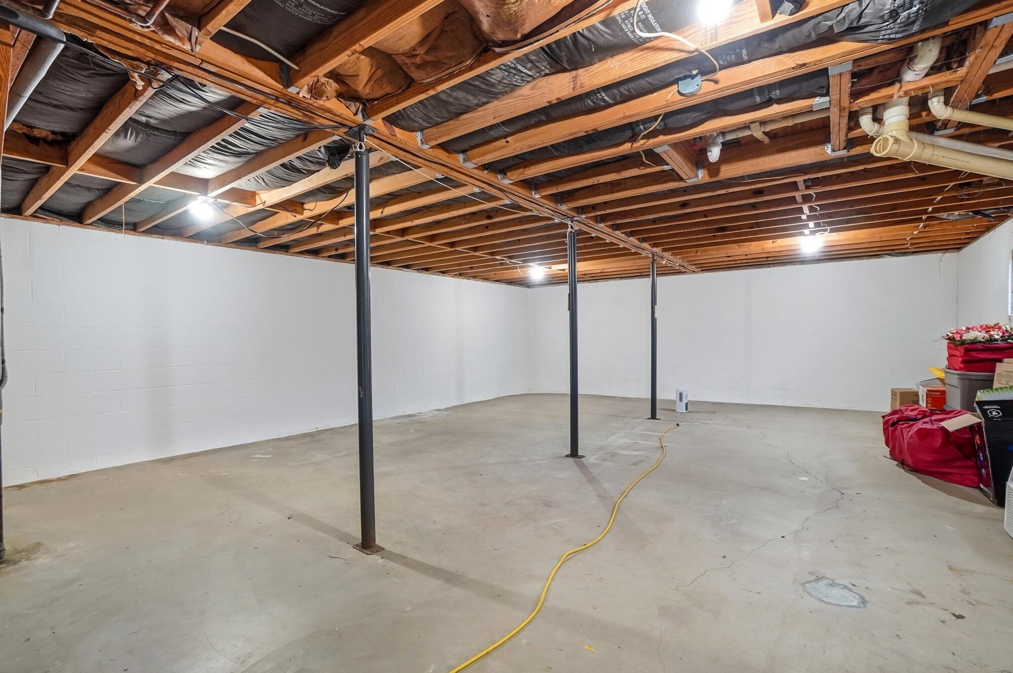 2400 Thor Drive, Springfield, Ohio 45503