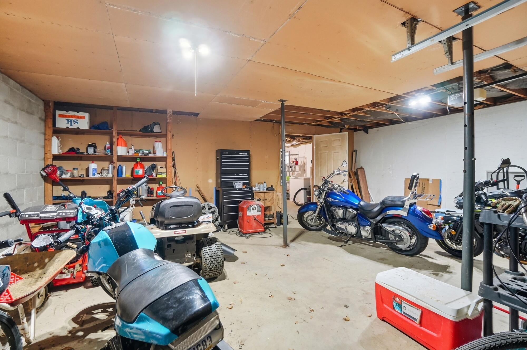 2400 Thor Drive, Springfield, Ohio 45503