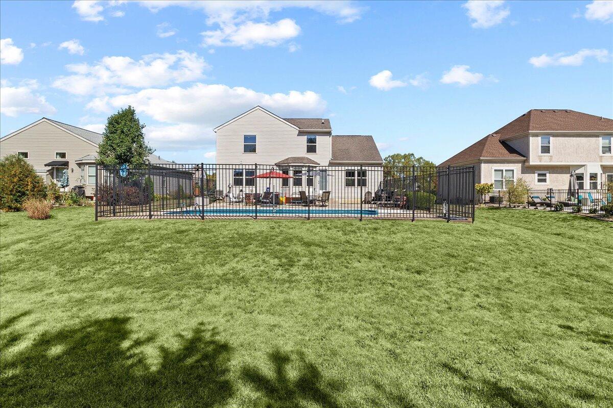 1530 Carmel Drive, Marysville, Ohio 43040