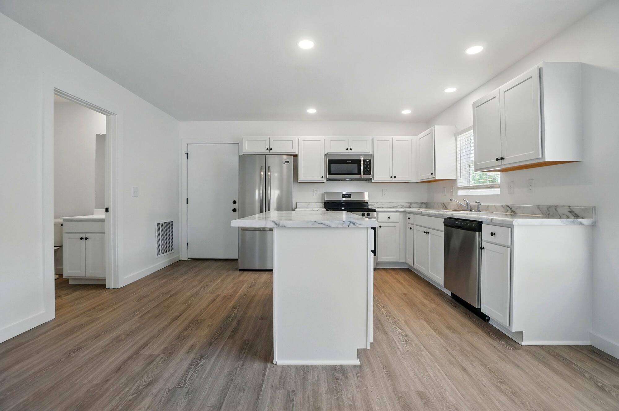 638 Clifton Avenue, Springfield, Ohio 45505