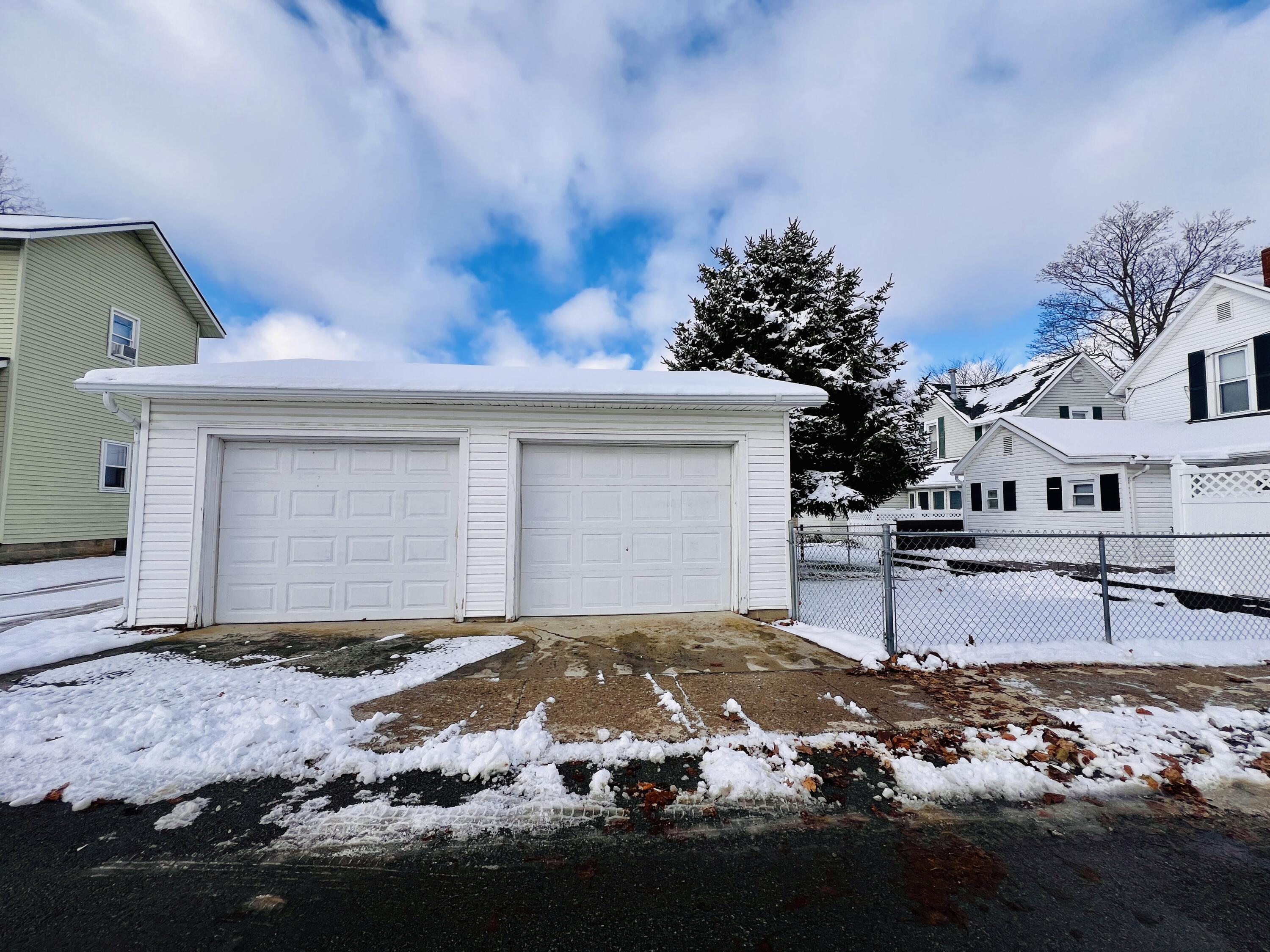 332 Auburn Avenue, Bellefontaine, Ohio 43311