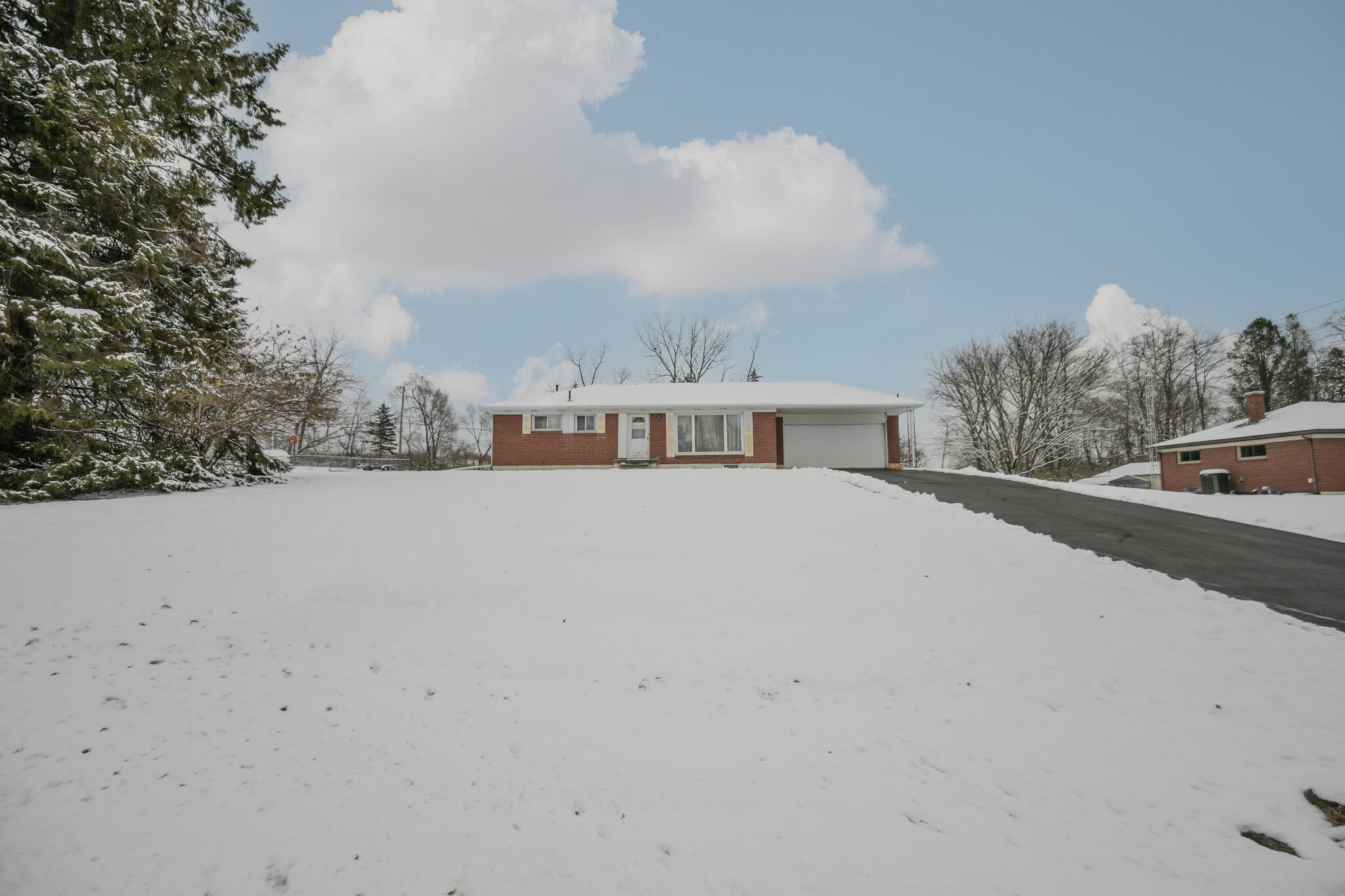 1886 Winding Trail, Springfield, Ohio 45503