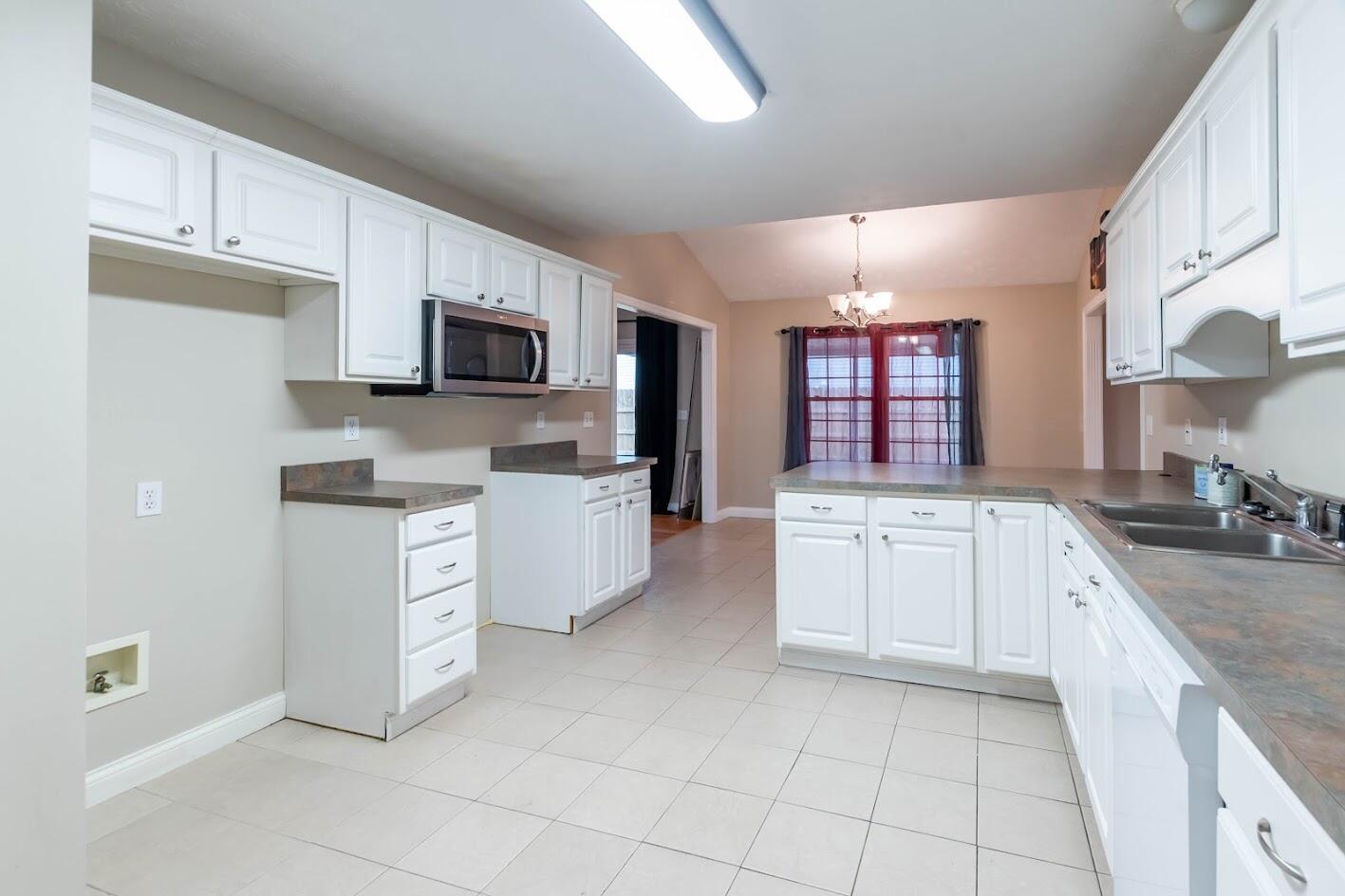 7909 Court Ridge Lane, Fairborn, Ohio 45324