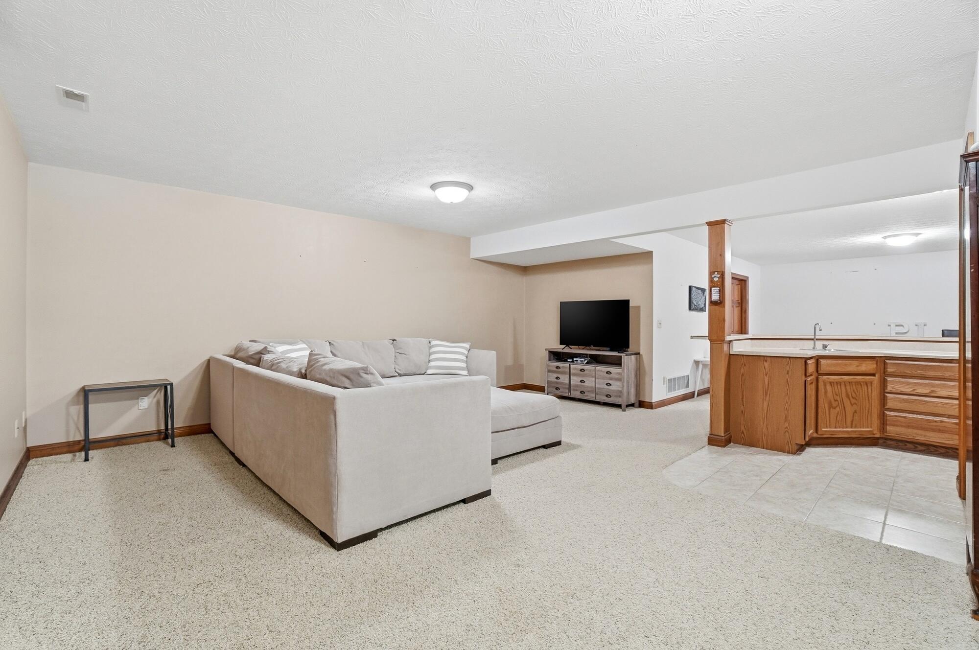 82 Countryside Drive, Troy, Ohio 45373