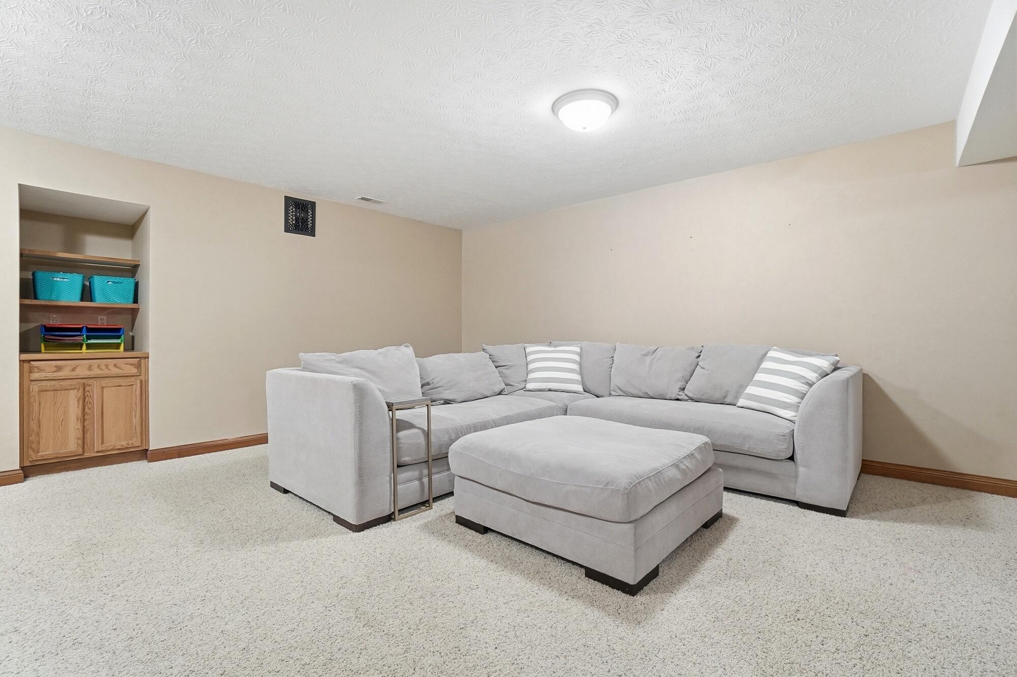 82 Countryside Drive, Troy, Ohio 45373