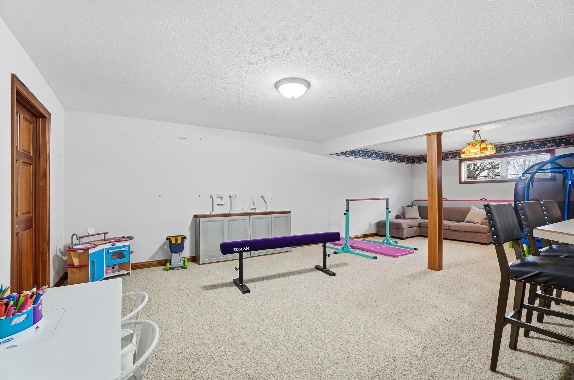 82 Countryside Drive, Troy, Ohio 45373