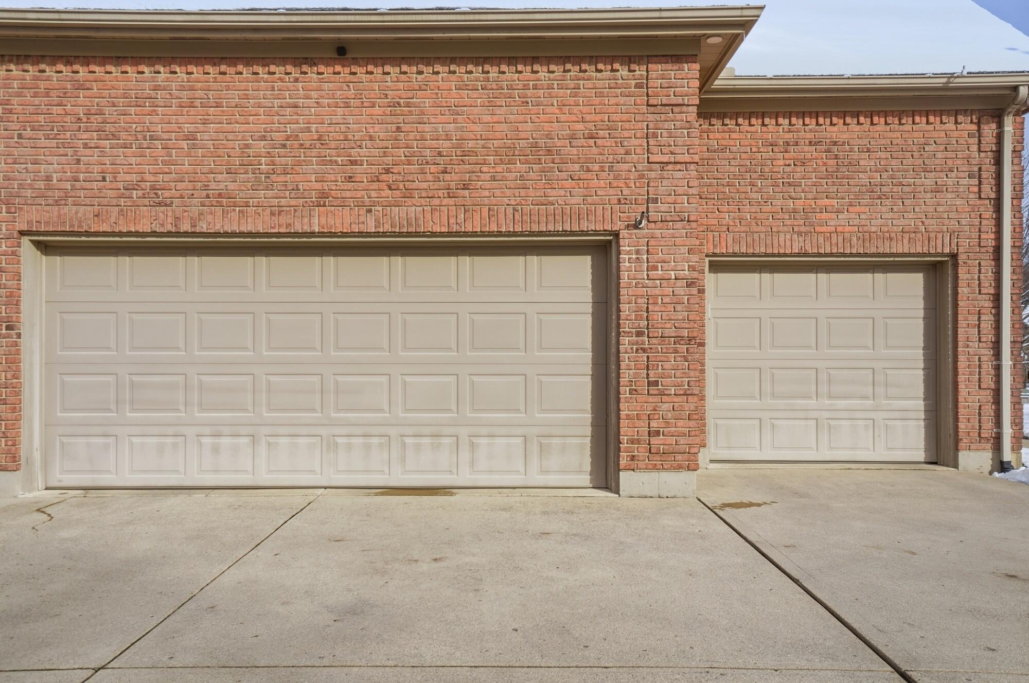 82 Countryside Drive, Troy, Ohio 45373