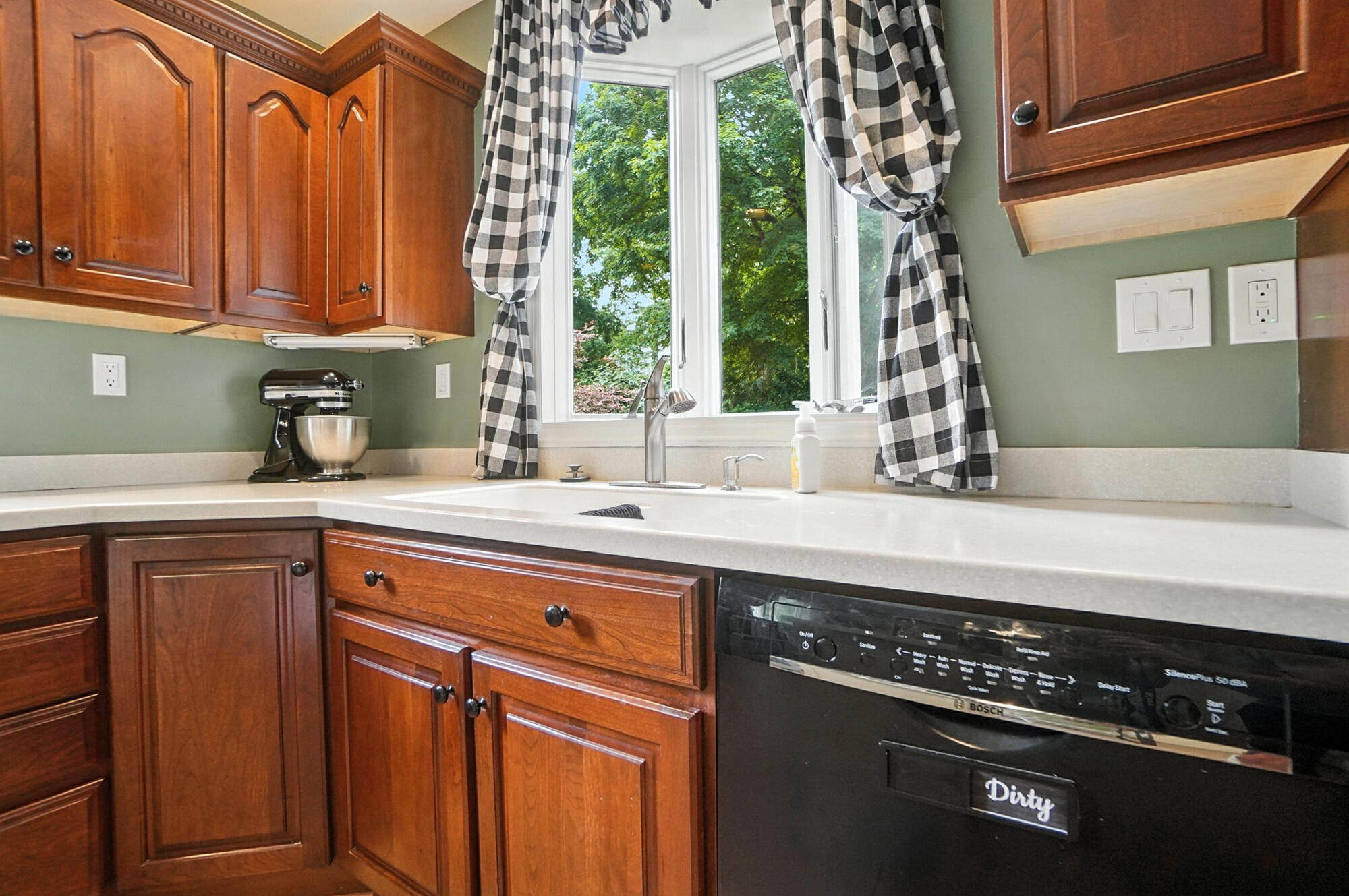 141 Hawthorne Road, Springfield, Ohio 45504