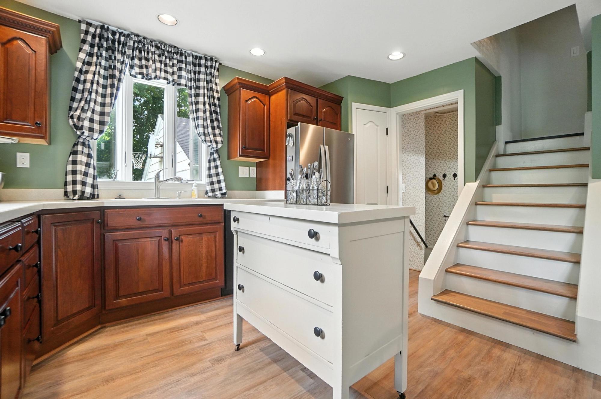 141 Hawthorne Road, Springfield, Ohio 45504