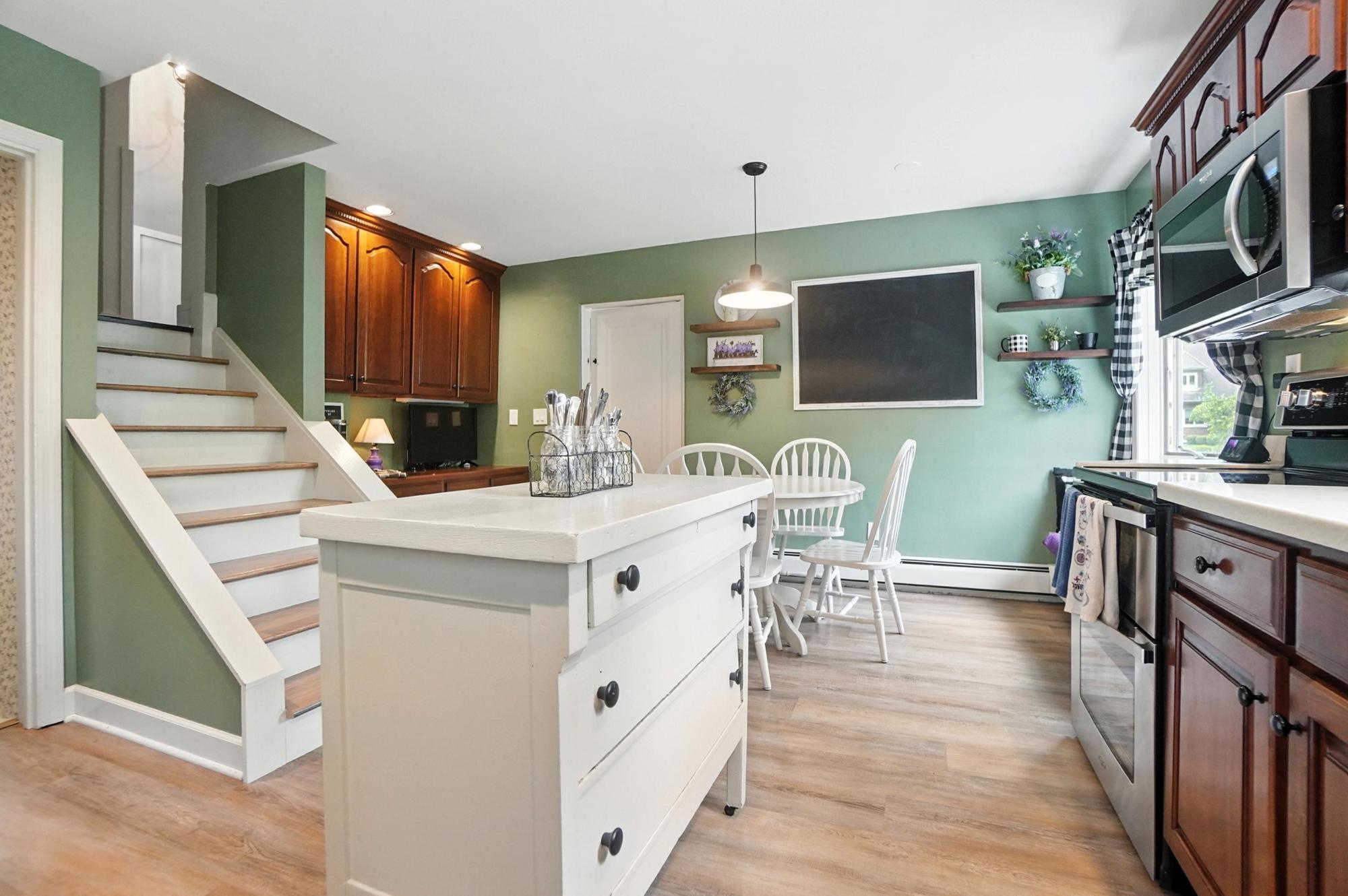 141 Hawthorne Road, Springfield, Ohio 45504