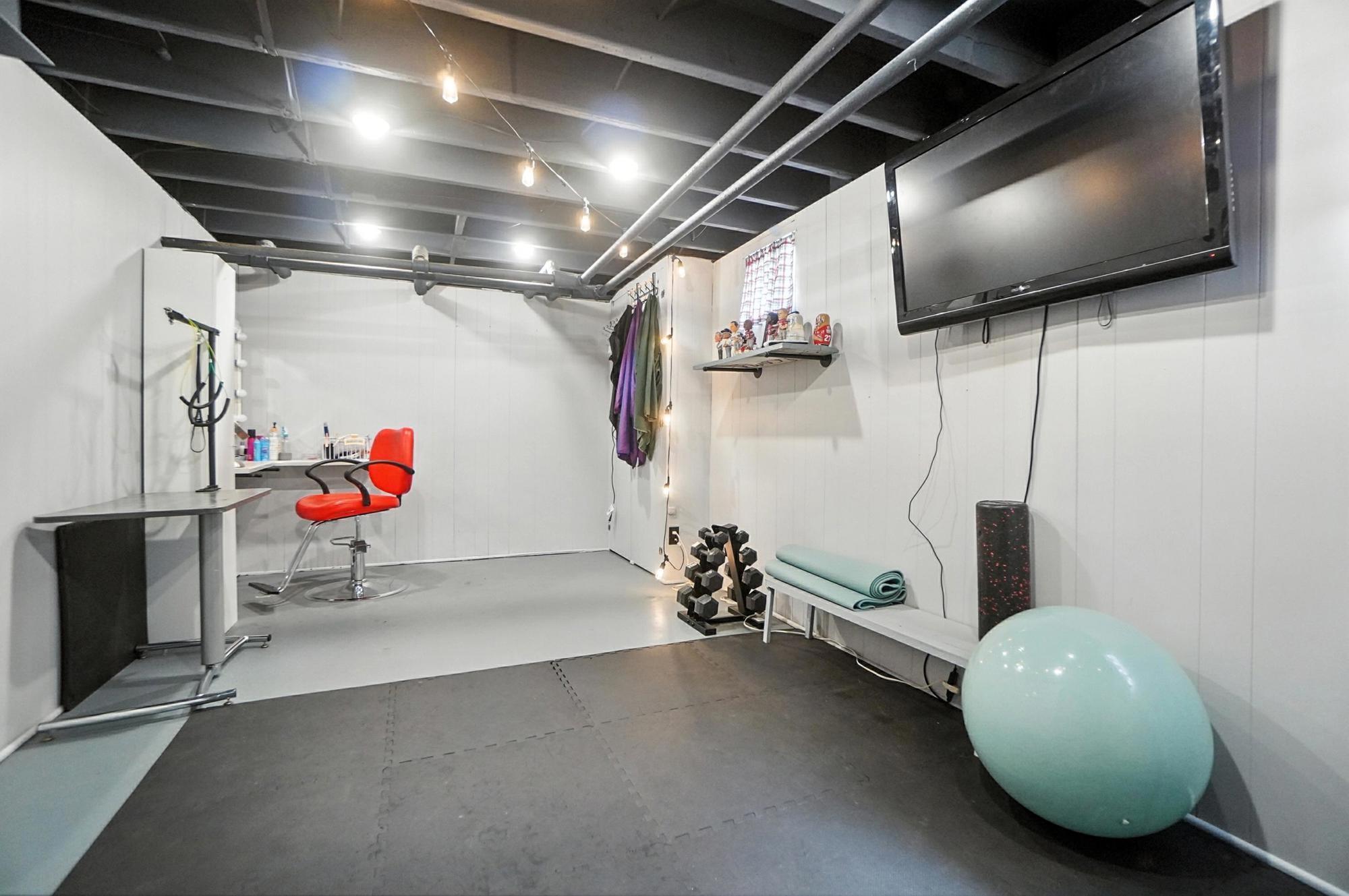 141 Hawthorne Road, Springfield, Ohio 45504