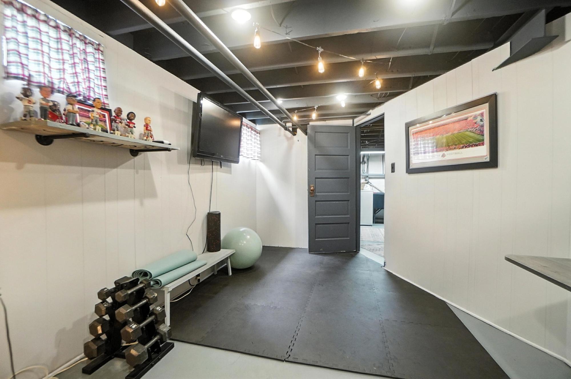 141 Hawthorne Road, Springfield, Ohio 45504