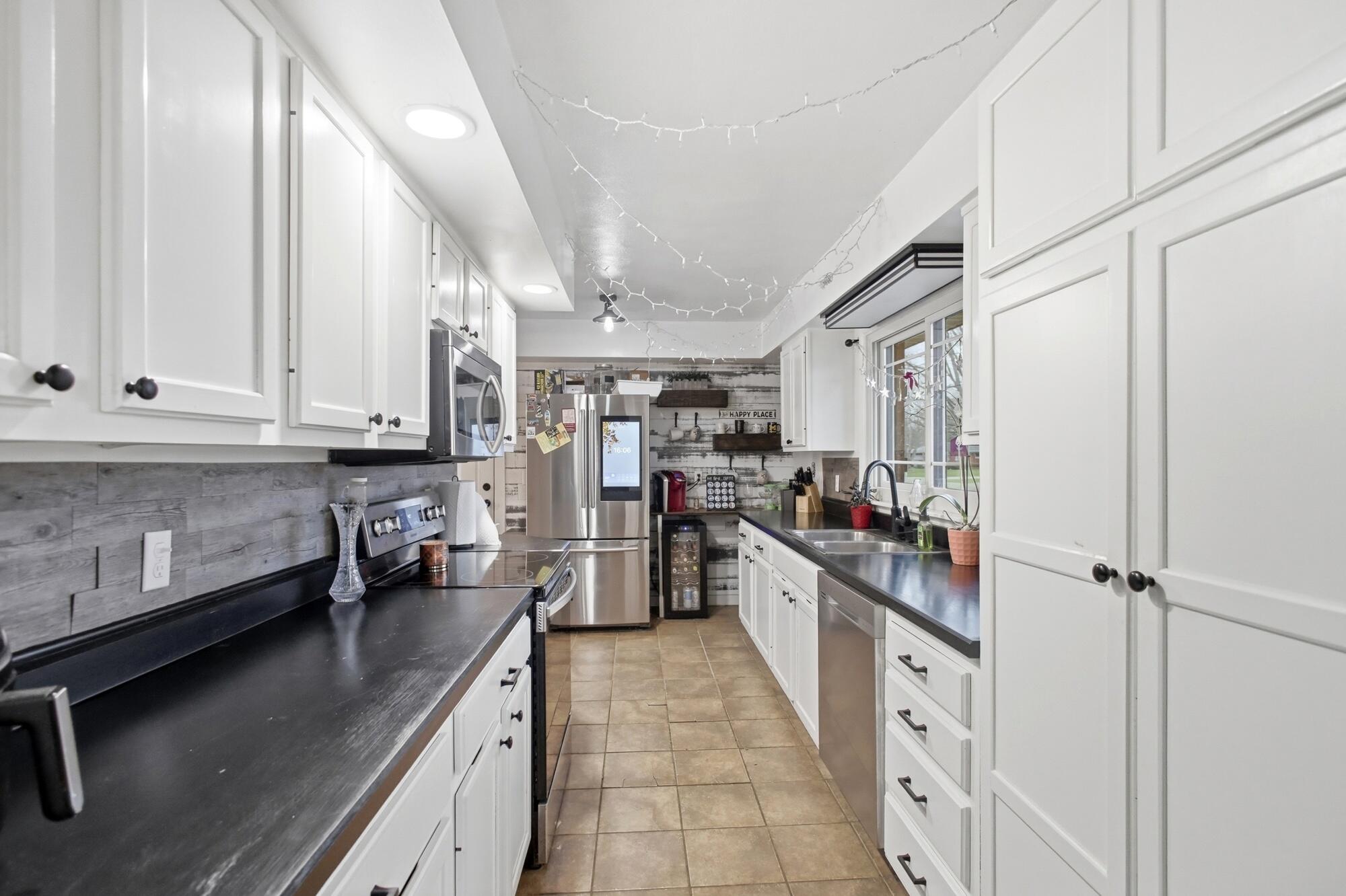 2861 Ashlar Drive, Springfield, Ohio 45503