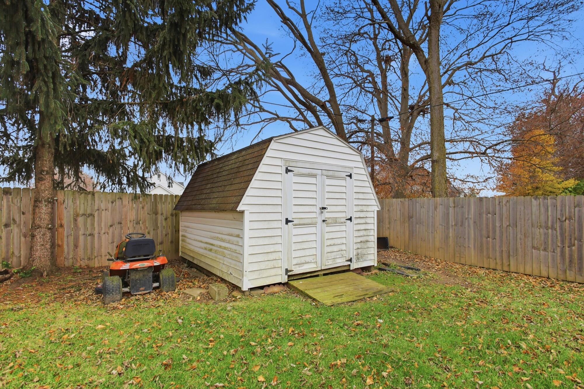 2861 Ashlar Drive, Springfield, Ohio 45503