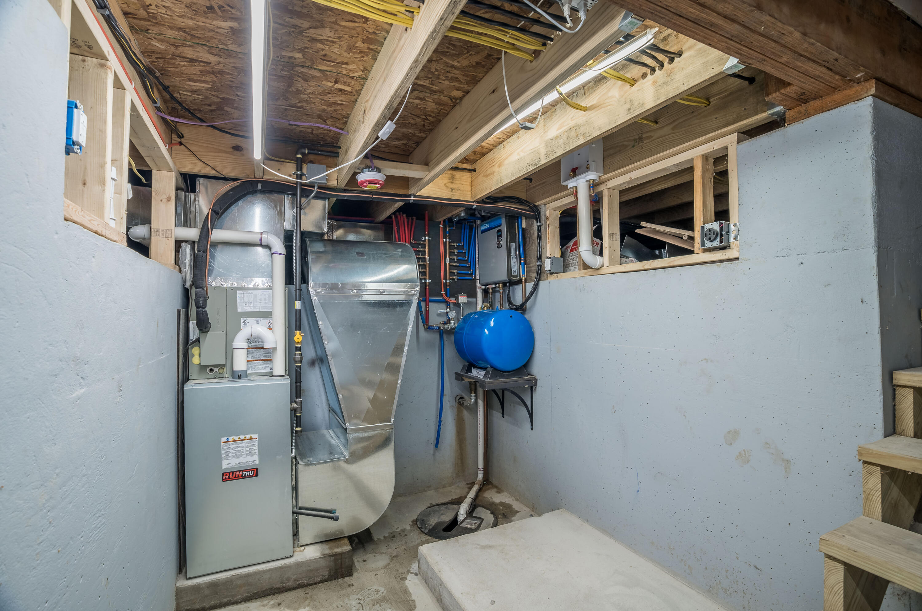 6200 State Route 718, Pleasant Hill, Ohio 45359