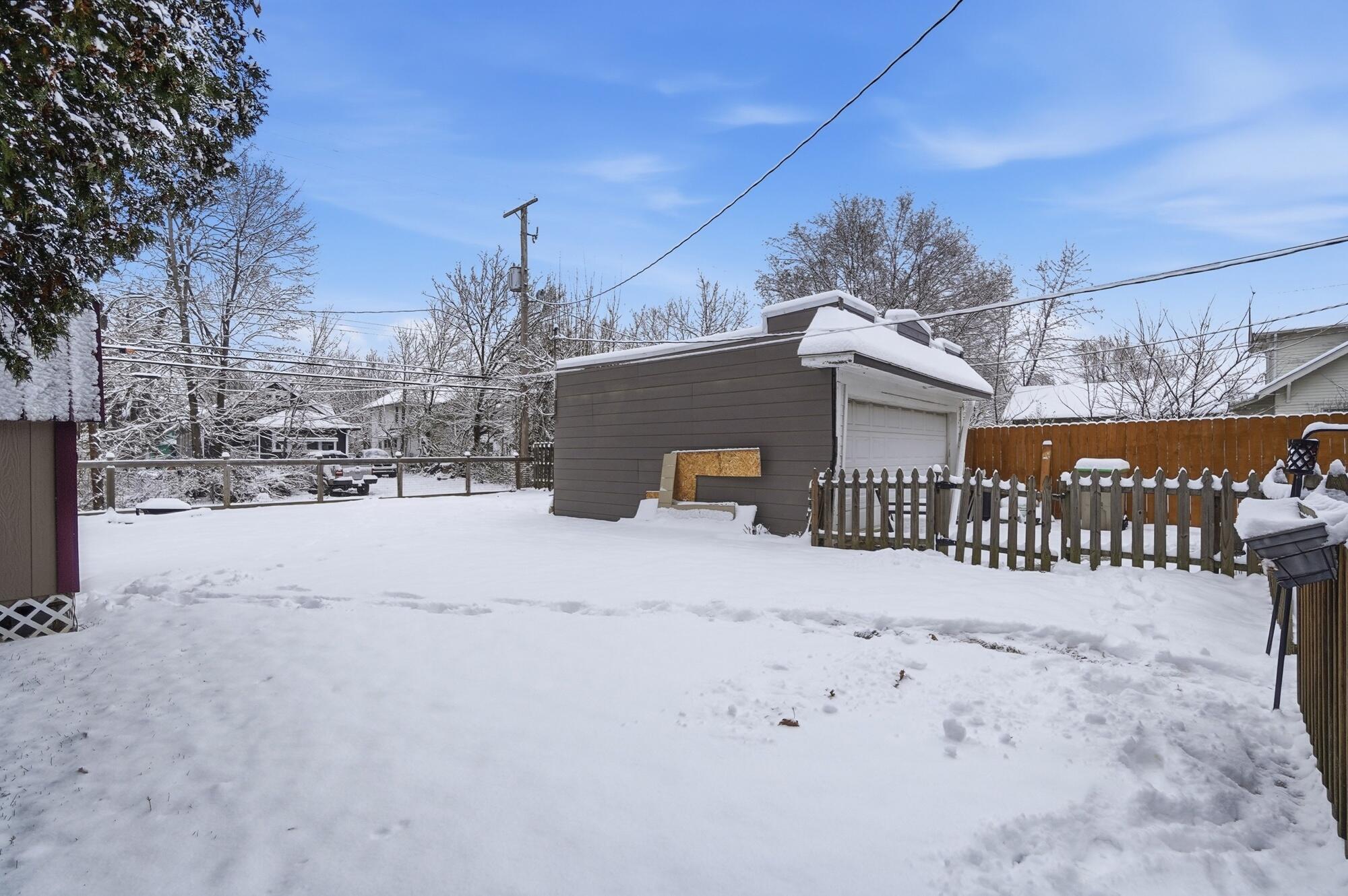 220 Perrin Avenue, Springfield, Ohio 45506