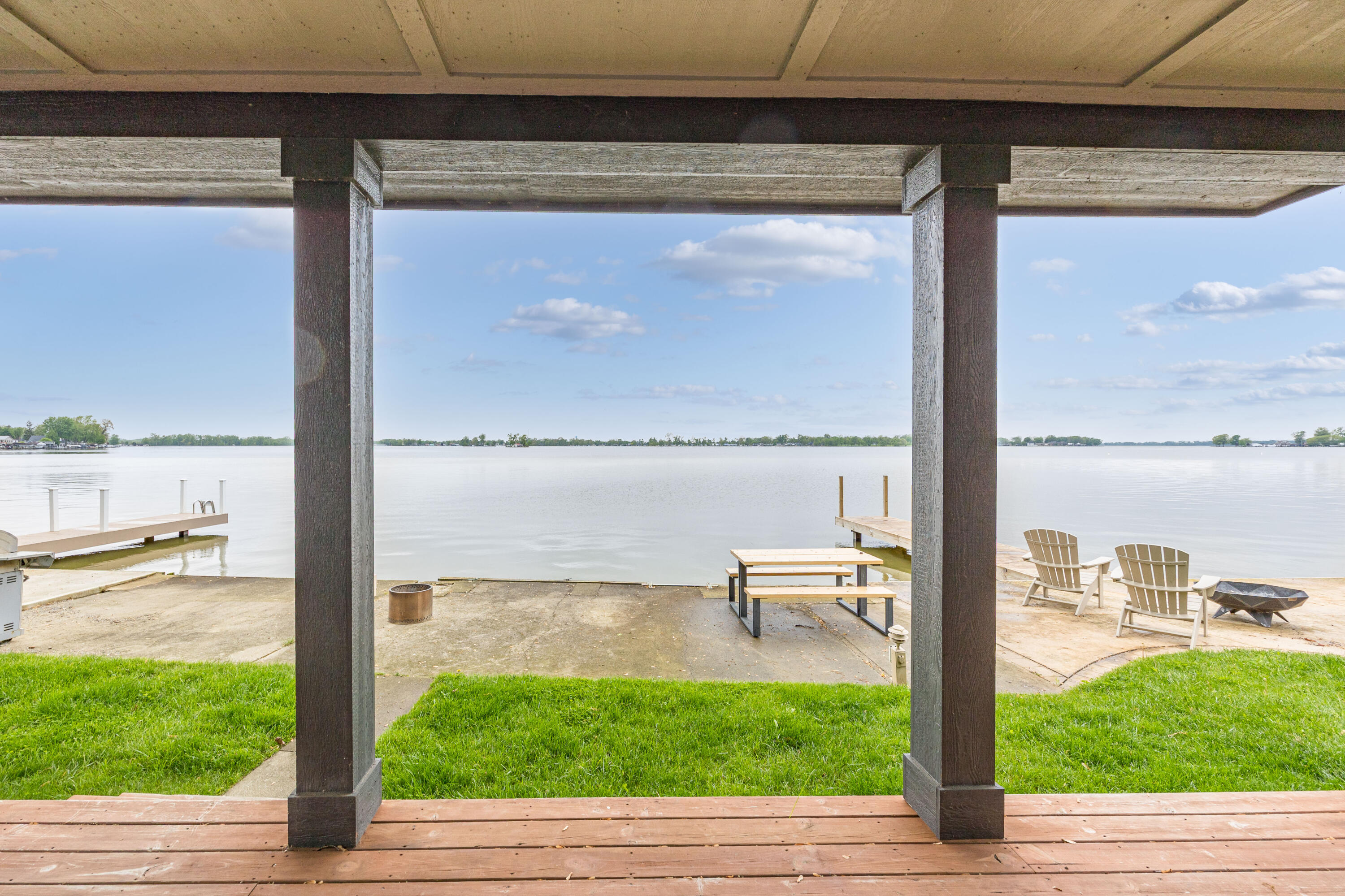 7925 Hickory Avenue, Russells Point, Ohio 43348