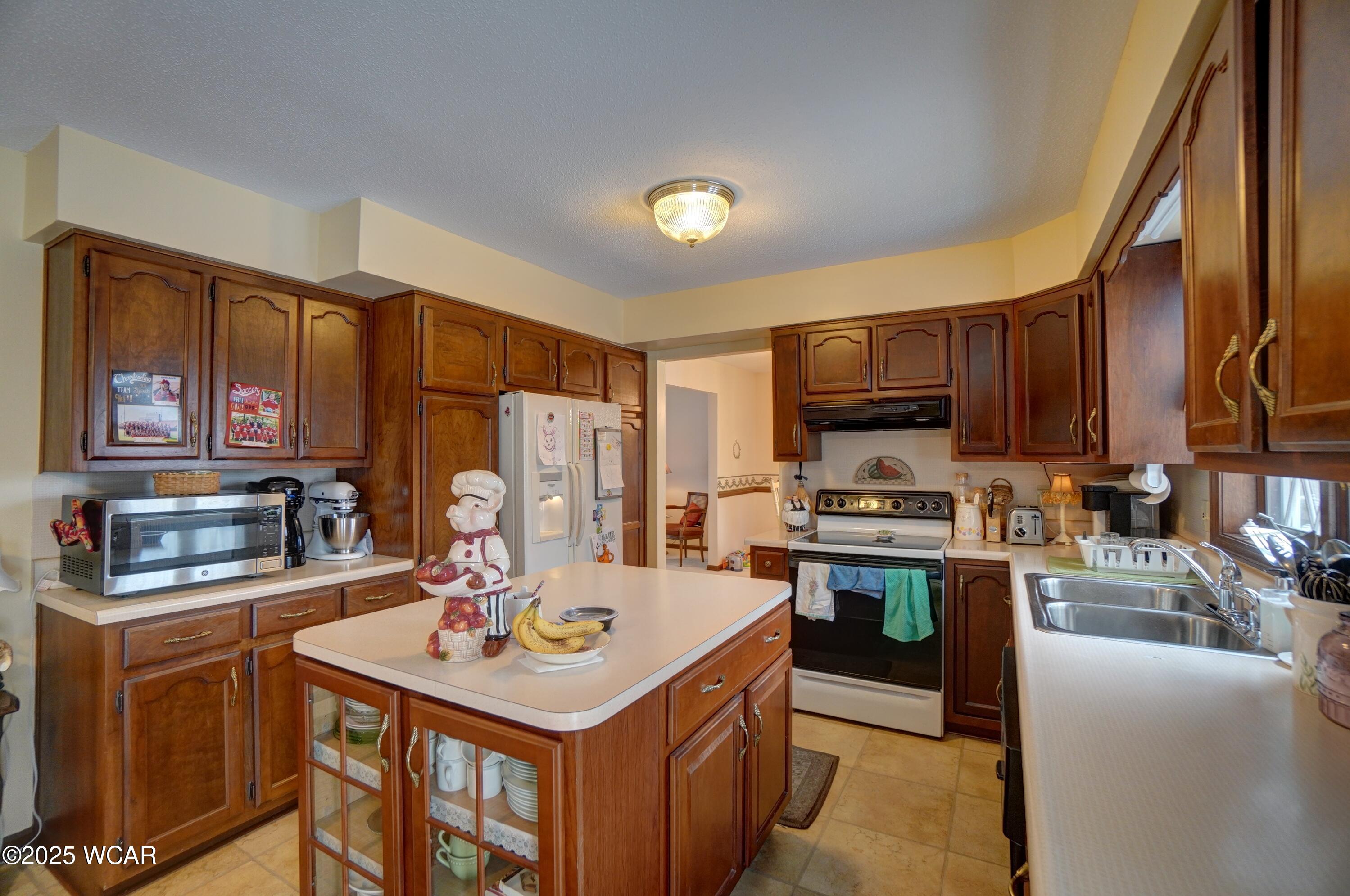 4075 Yellowood Street, Lima, Ohio