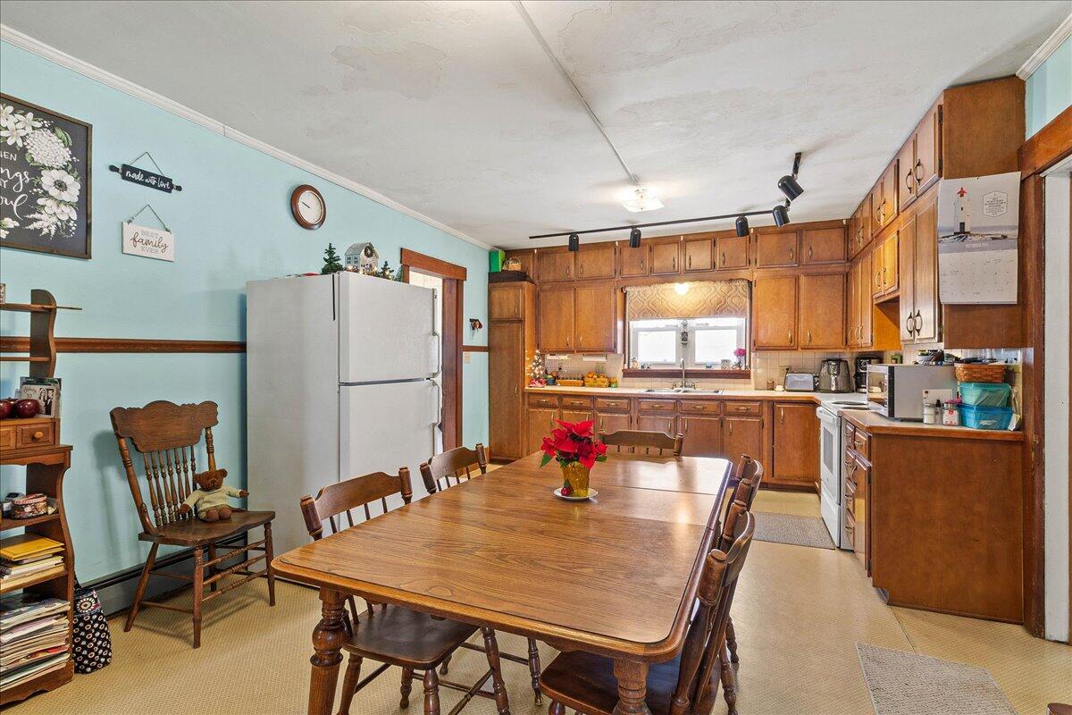 17683 OH-117, Waynesfield, Ohio 45896