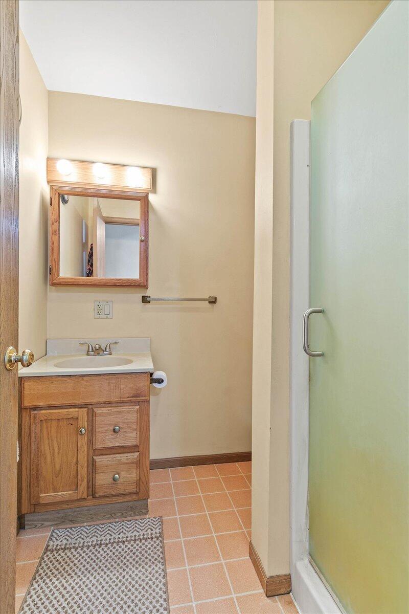 17683 OH-117, Waynesfield, Ohio 45896