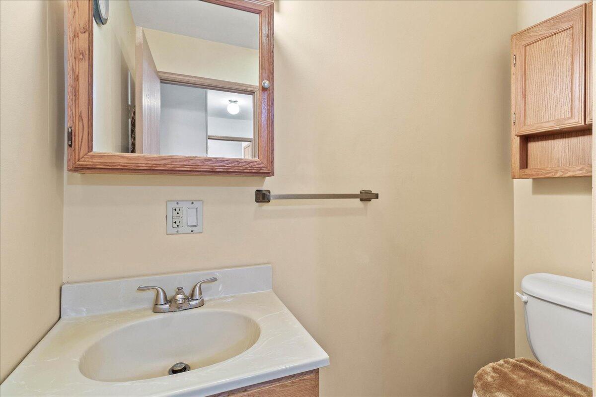 17683 OH-117, Waynesfield, Ohio 45896