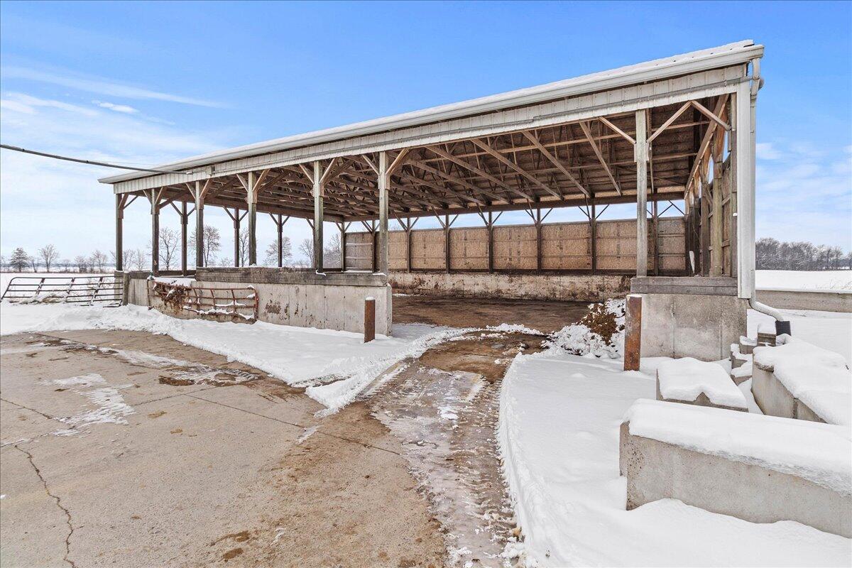 17683 OH-117, Waynesfield, Ohio 45896