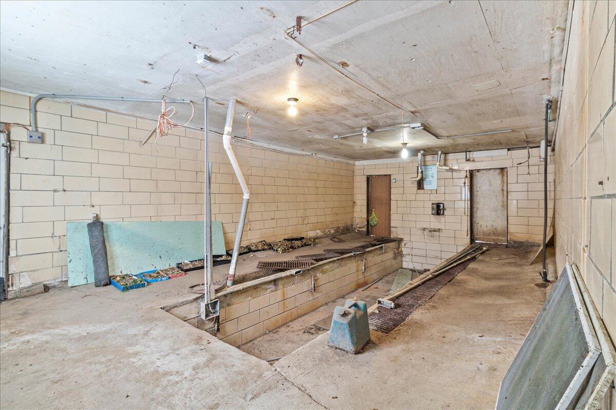 17683 OH-117, Waynesfield, Ohio 45896