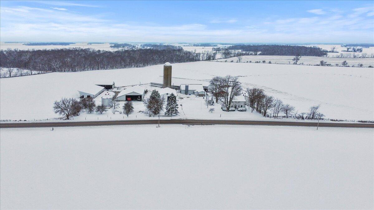 17683 OH-117, Waynesfield, Ohio 45896