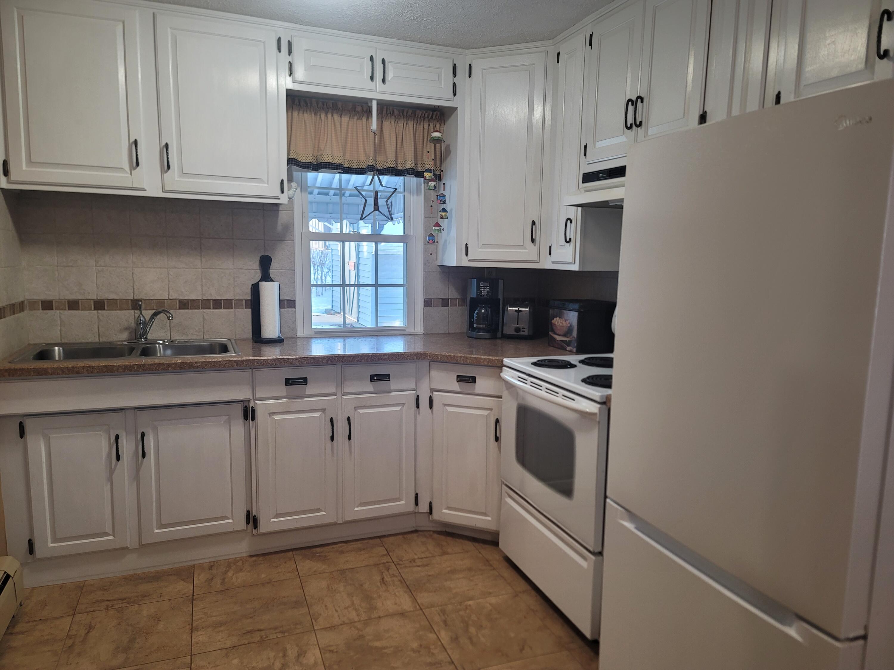 313 Leisure Lane, Celina, Ohio 45822