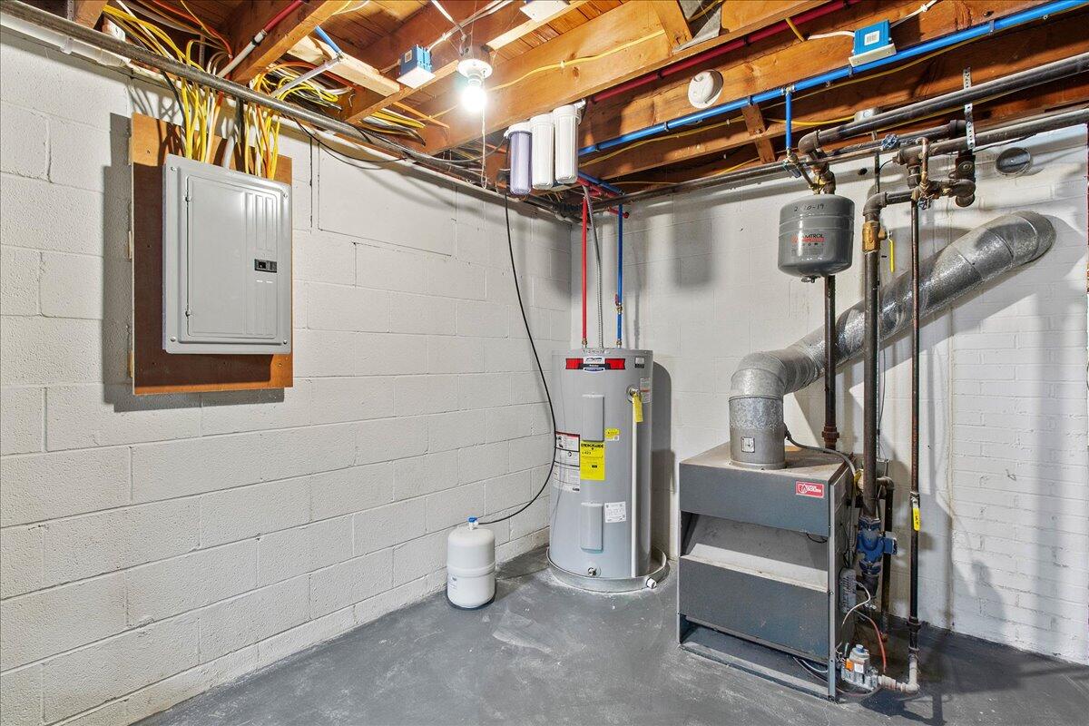 216 Hayes Street, Bellefontaine, Ohio 43311