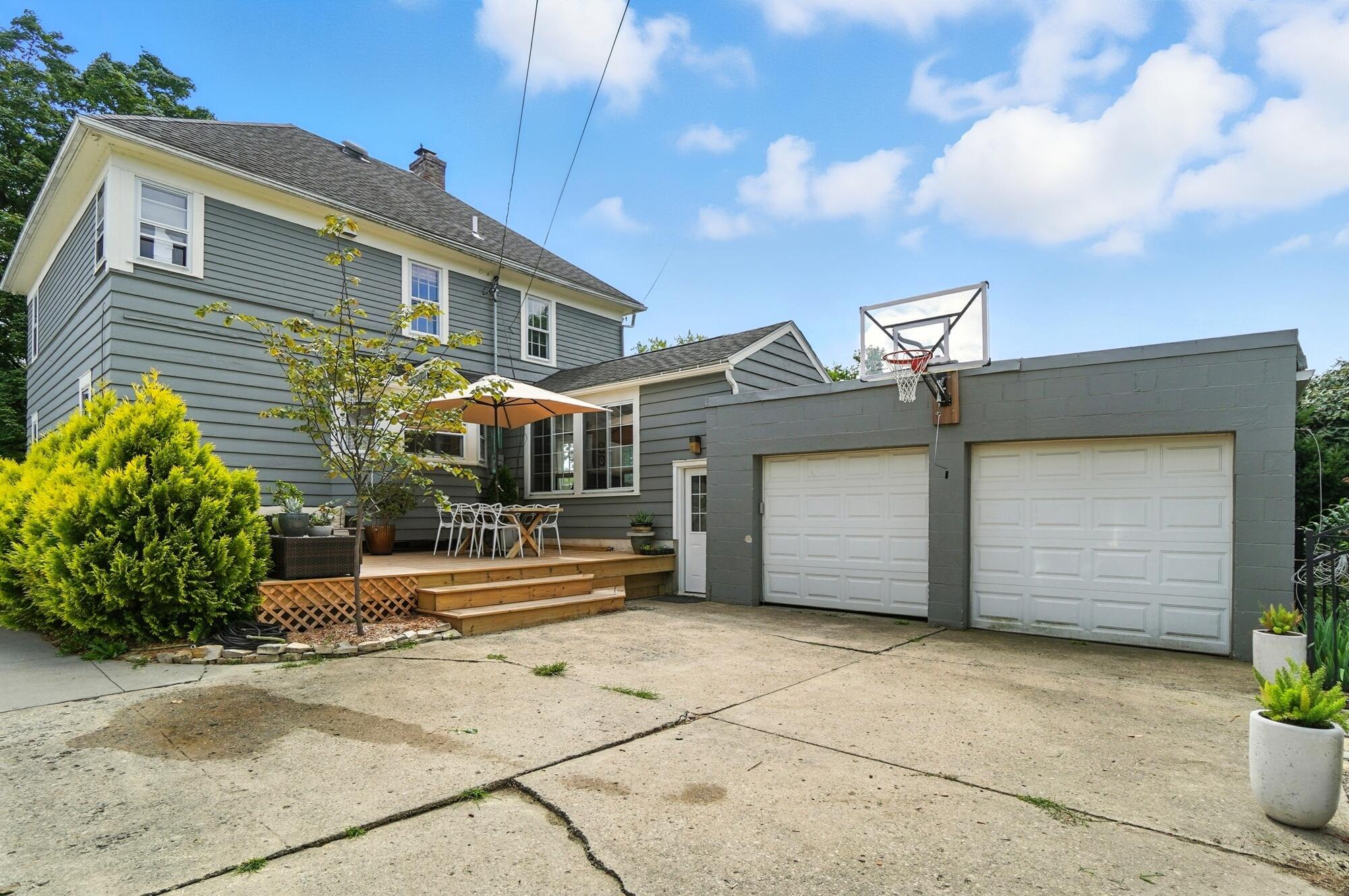 2215 Fountain Boulevard, Springfield, Ohio 45504