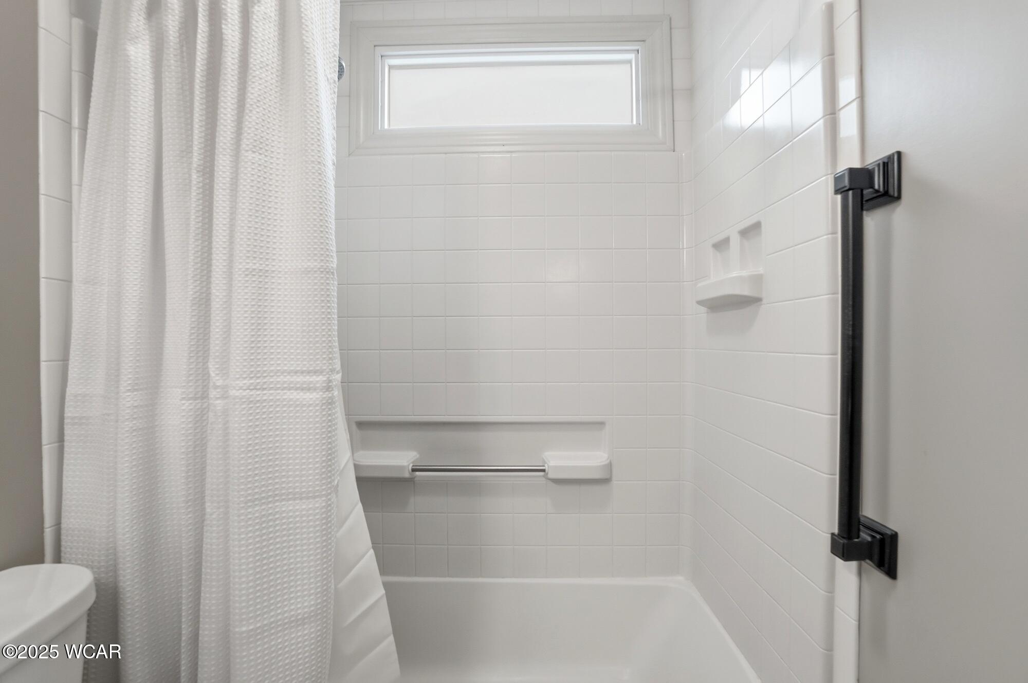 900 Front Street, Alger, Ohio