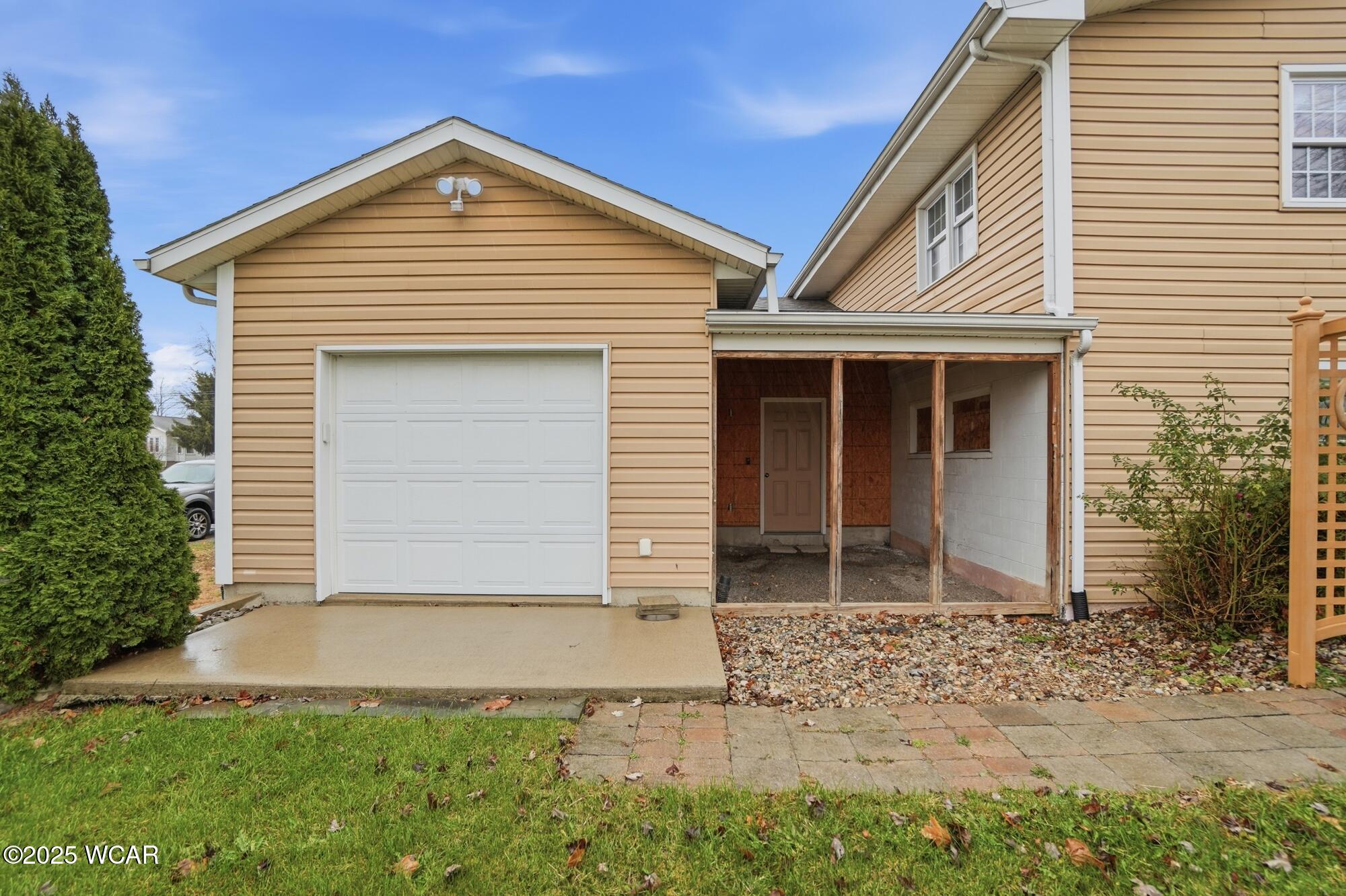 900 Front Street, Alger, Ohio