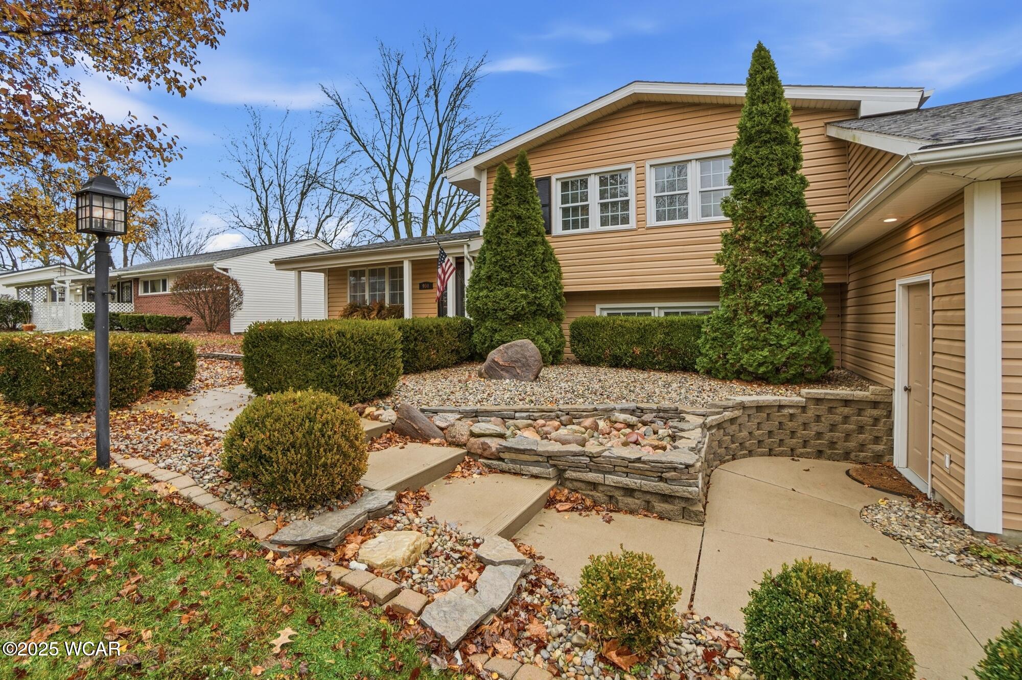 900 Front Street, Alger, Ohio