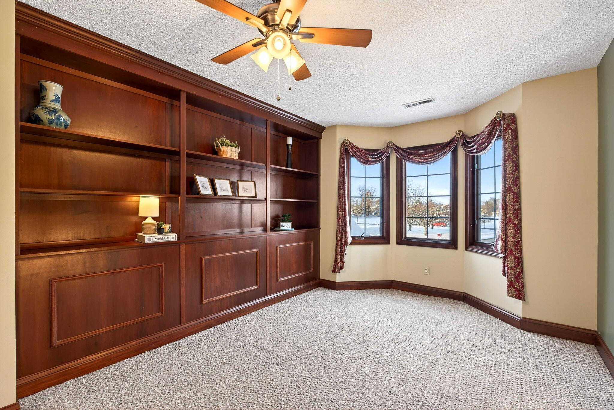 1650 Cranbrook Drive, New Carlisle, Ohio 45344