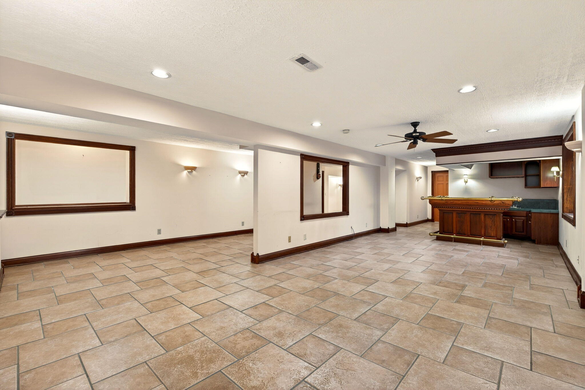 1650 Cranbrook Drive, New Carlisle, Ohio 45344