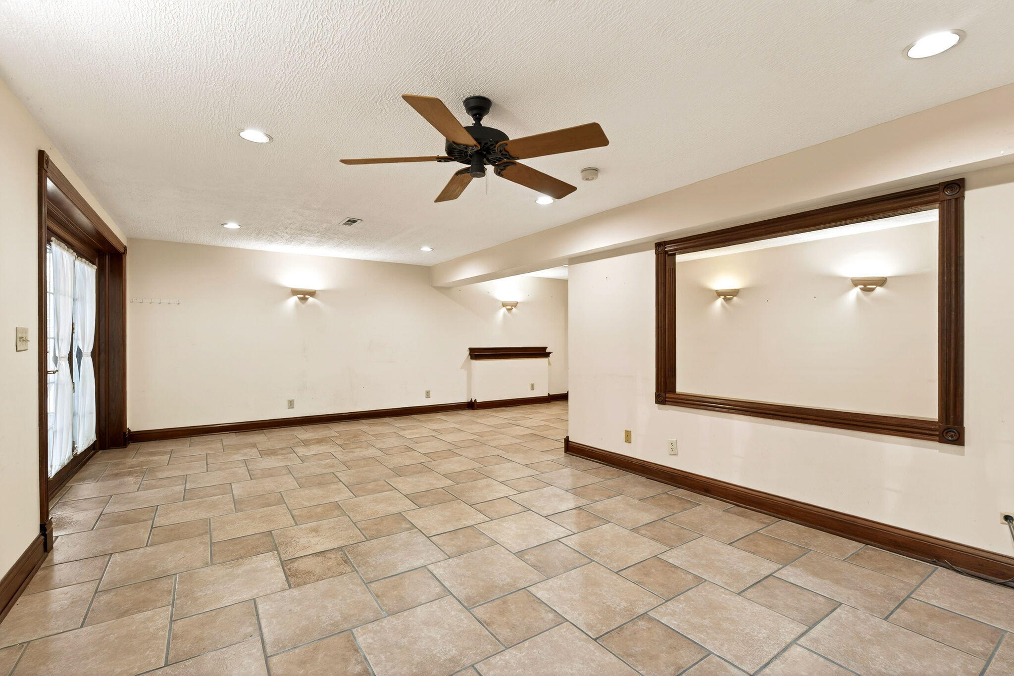 1650 Cranbrook Drive, New Carlisle, Ohio 45344