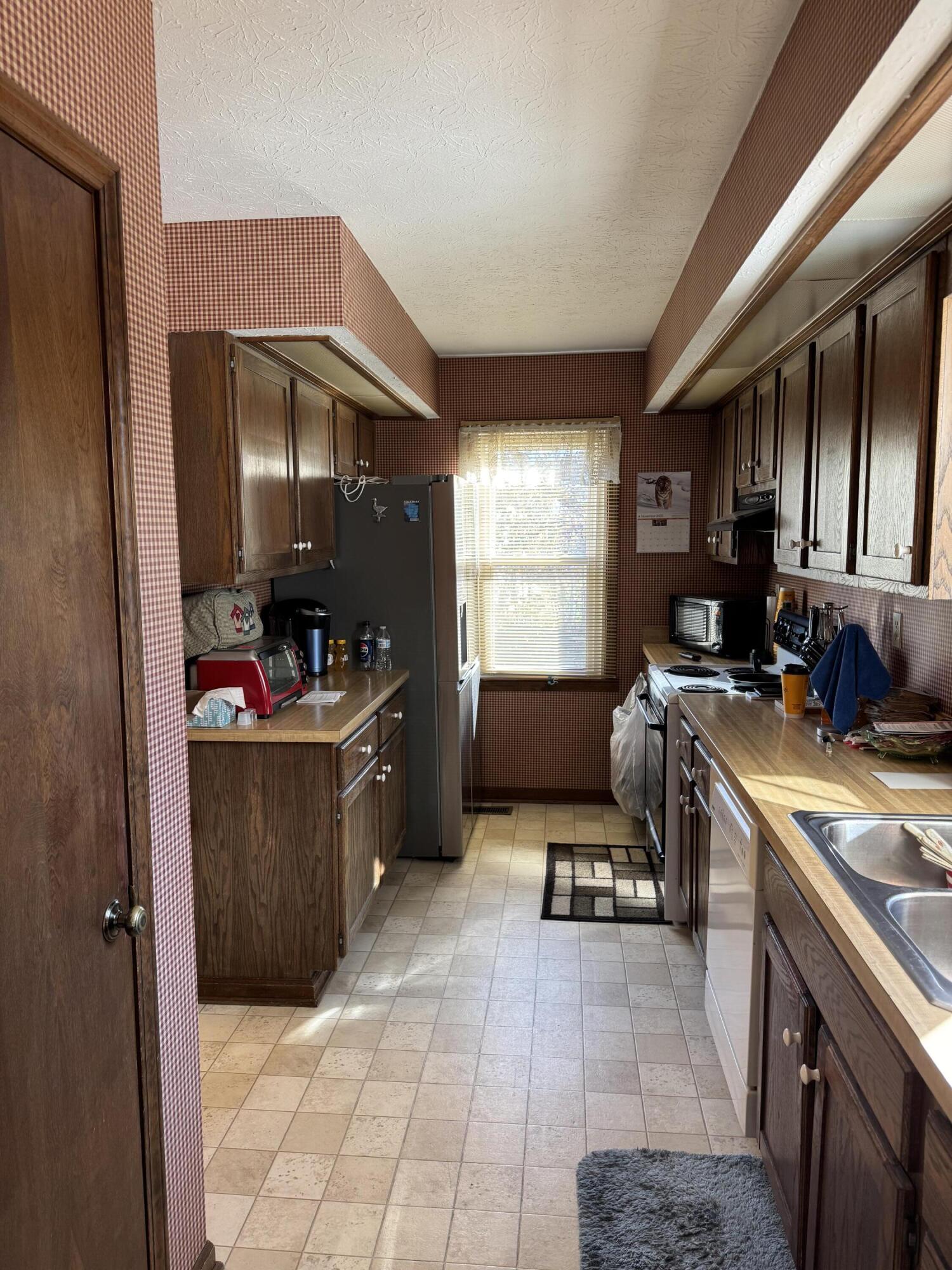 1522 Grimes Avenue, Urbana, Ohio 43078