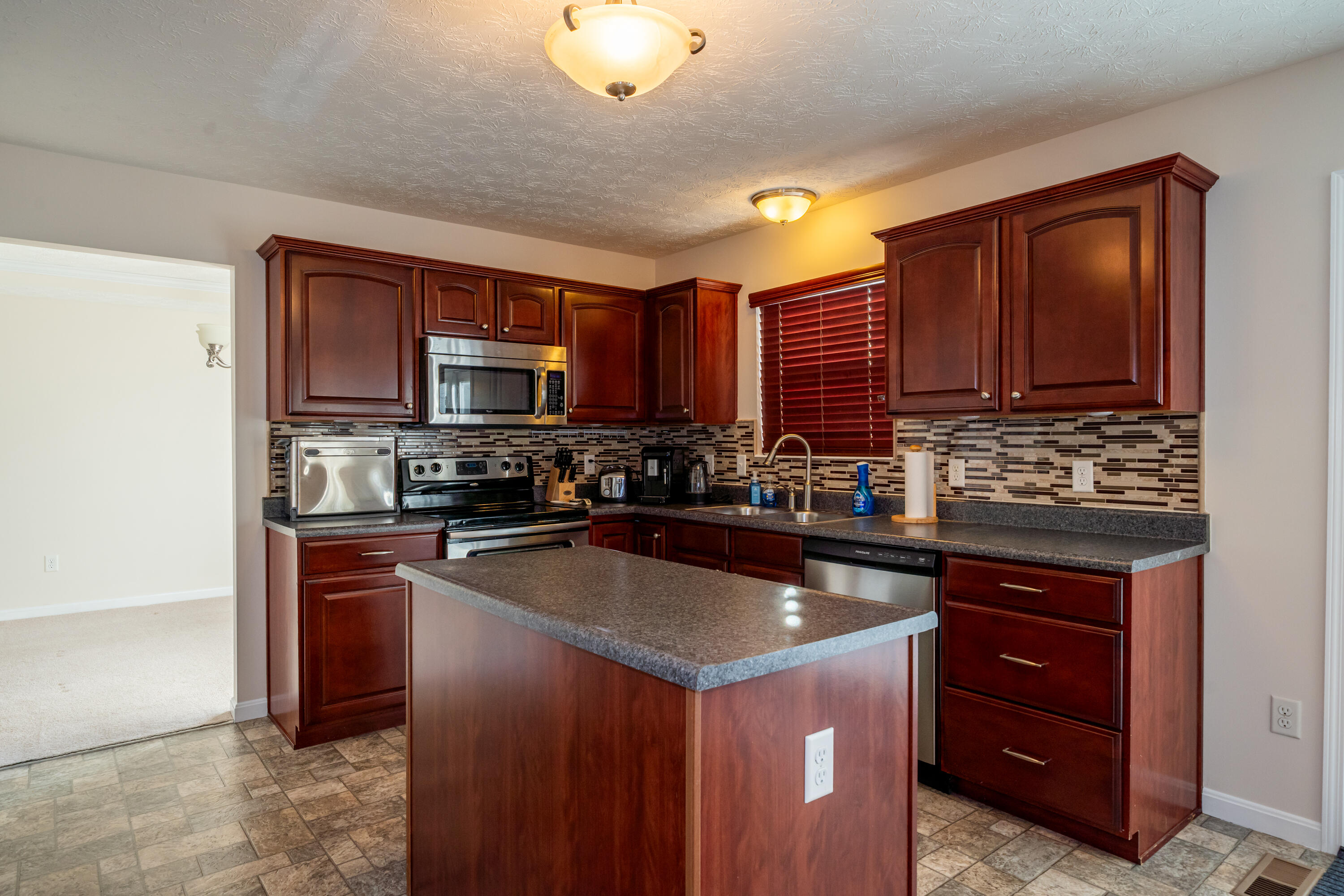 6741 Stovali Drive, Huber Heights, Ohio 45424