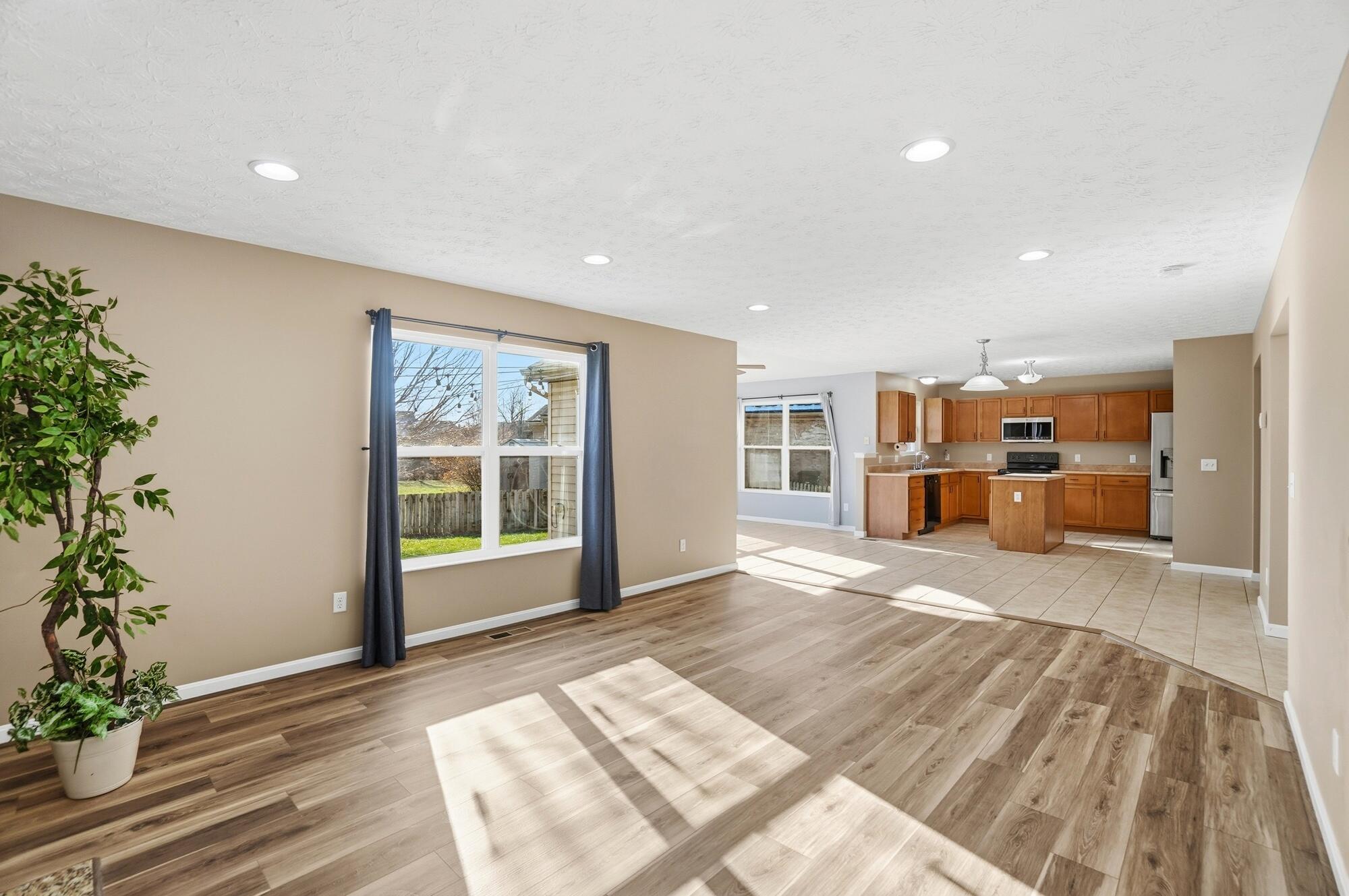 6906 Buell Lane, Dayton, Ohio 45424